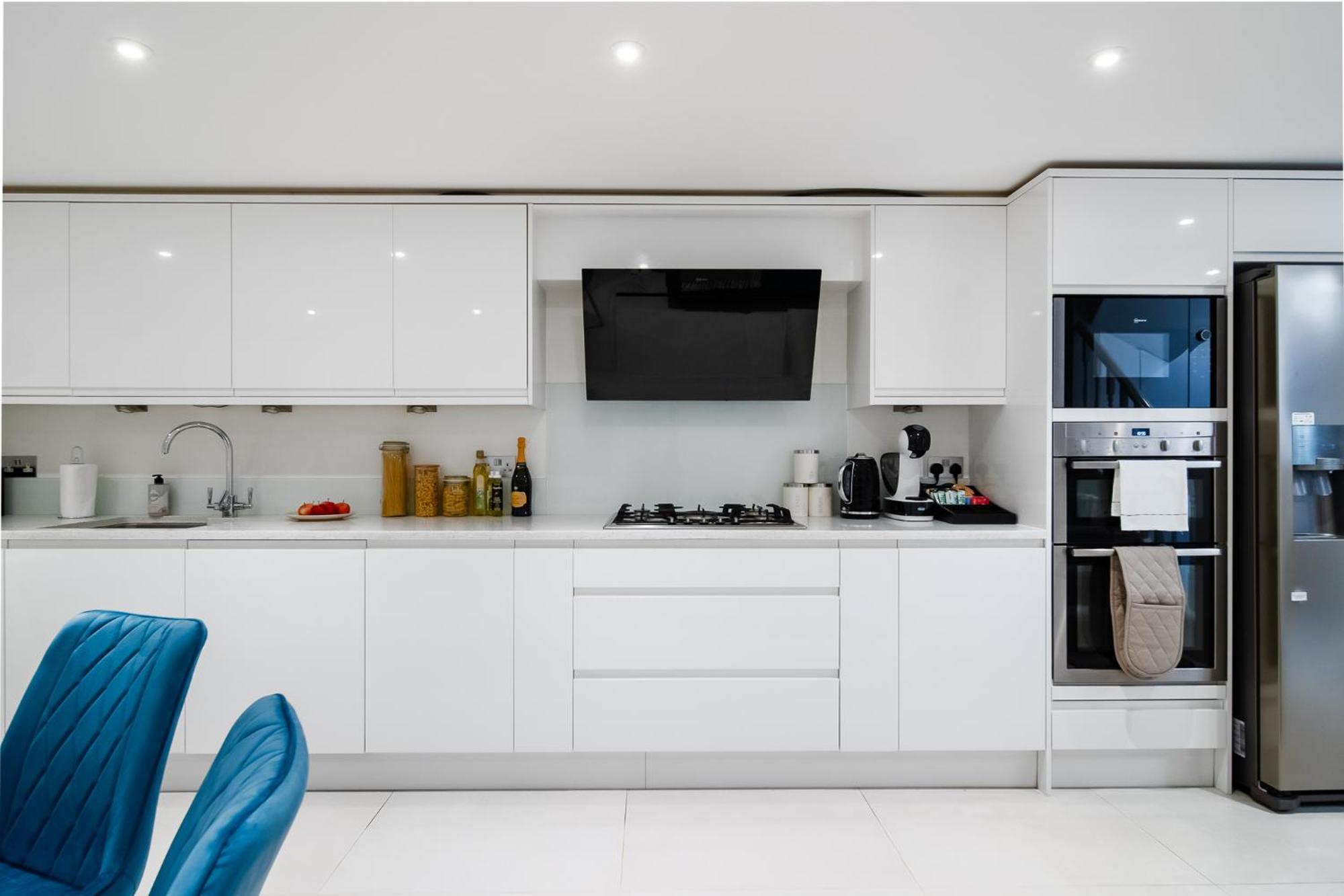 Ferienhaus 4br 2ba House By Livestay Short Lets & Serviced Near Oxford Circus With 2 Private Patios London