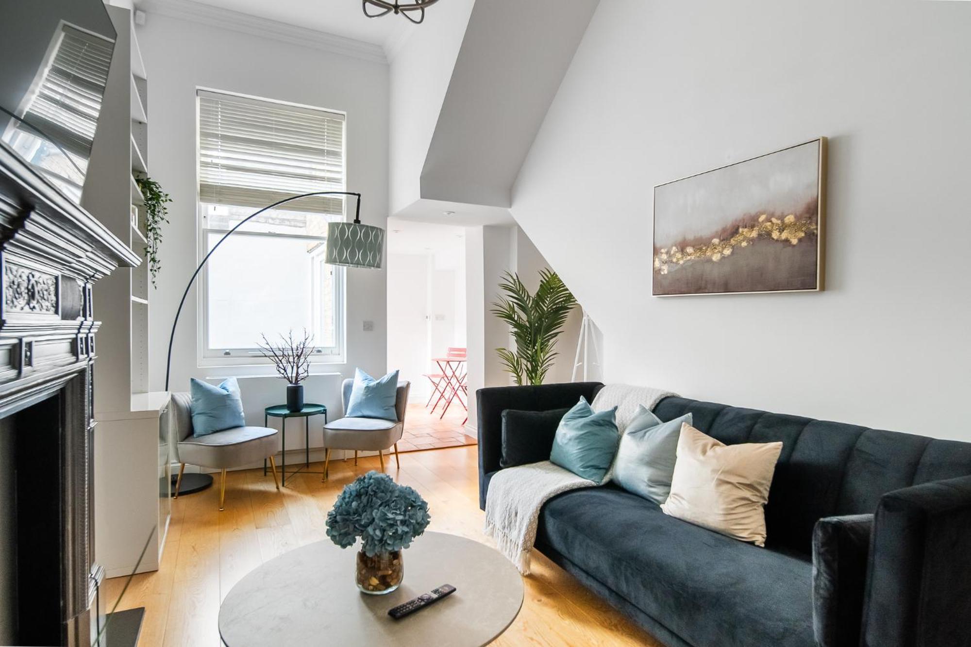 4br 2ba House By Livestay Short Lets & Serviced Near Oxford Circus With 2 Private Patios Ferienhaus *