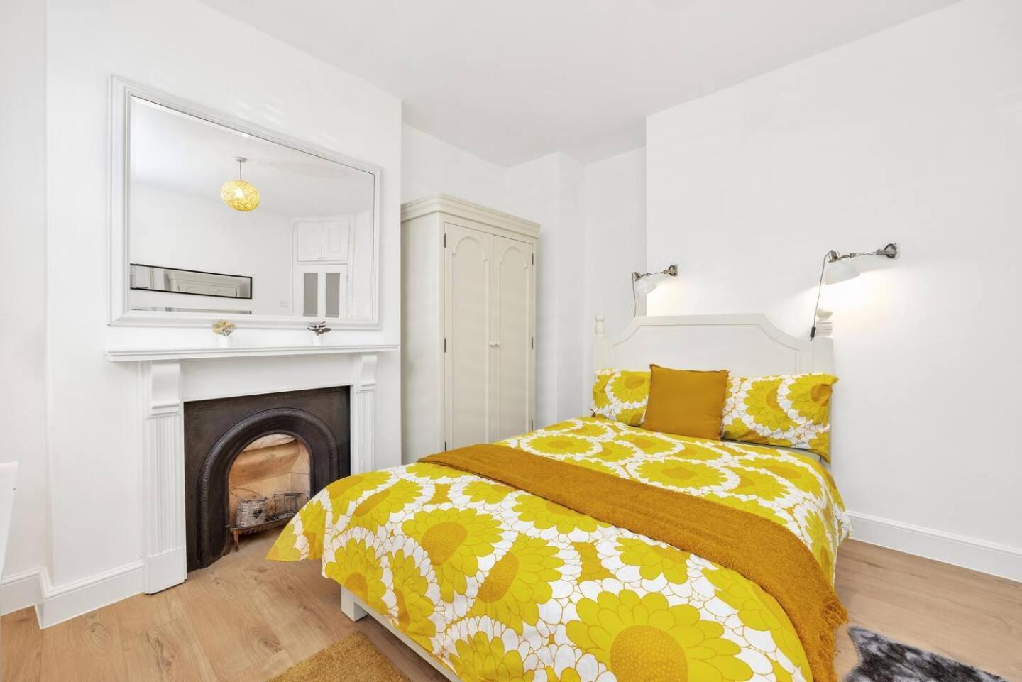 Leilighet 3 Bedroom 2 Bathroom Victorian Flat In Kensington *