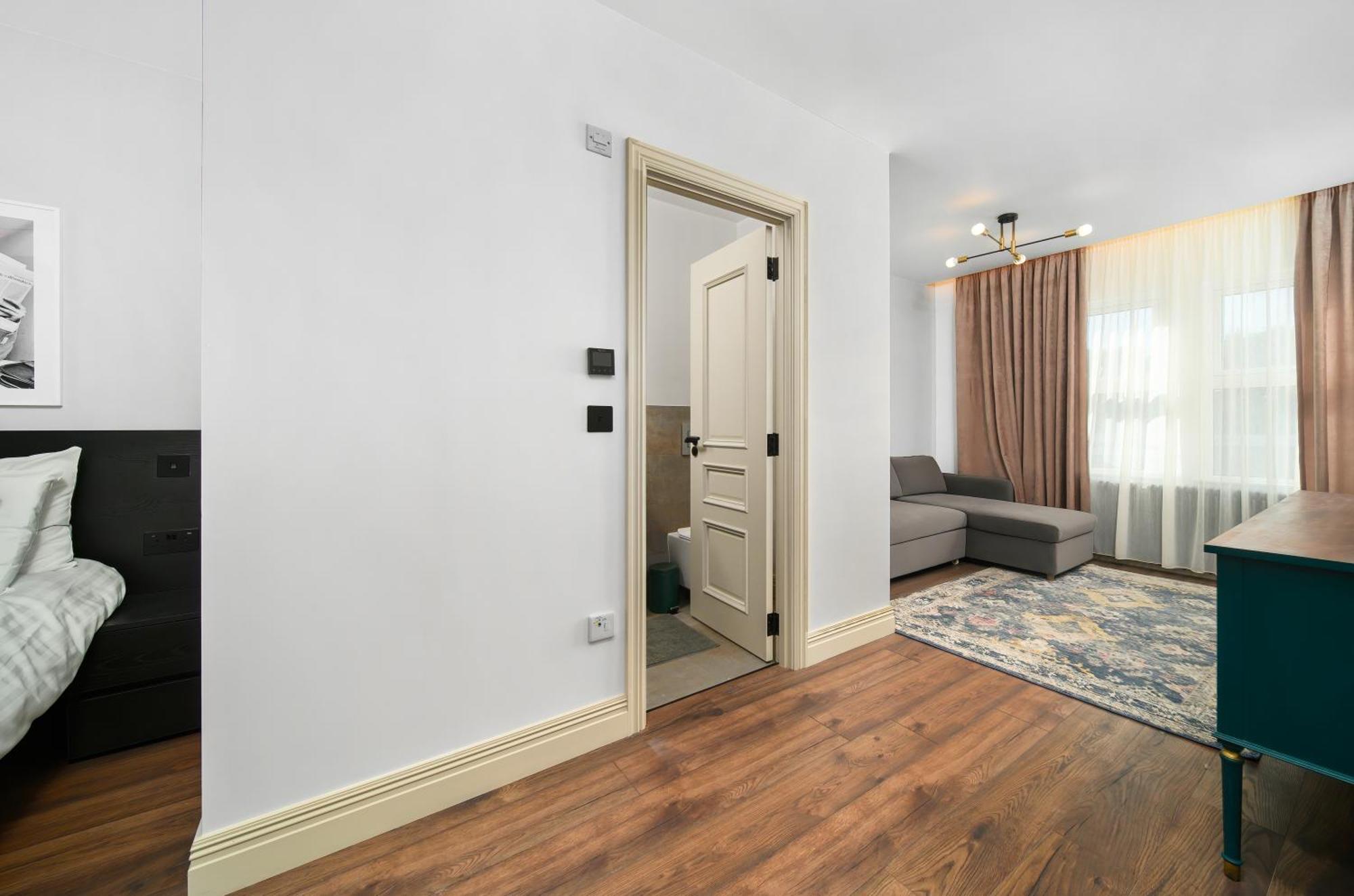 Nine Elms Modern Apartment *