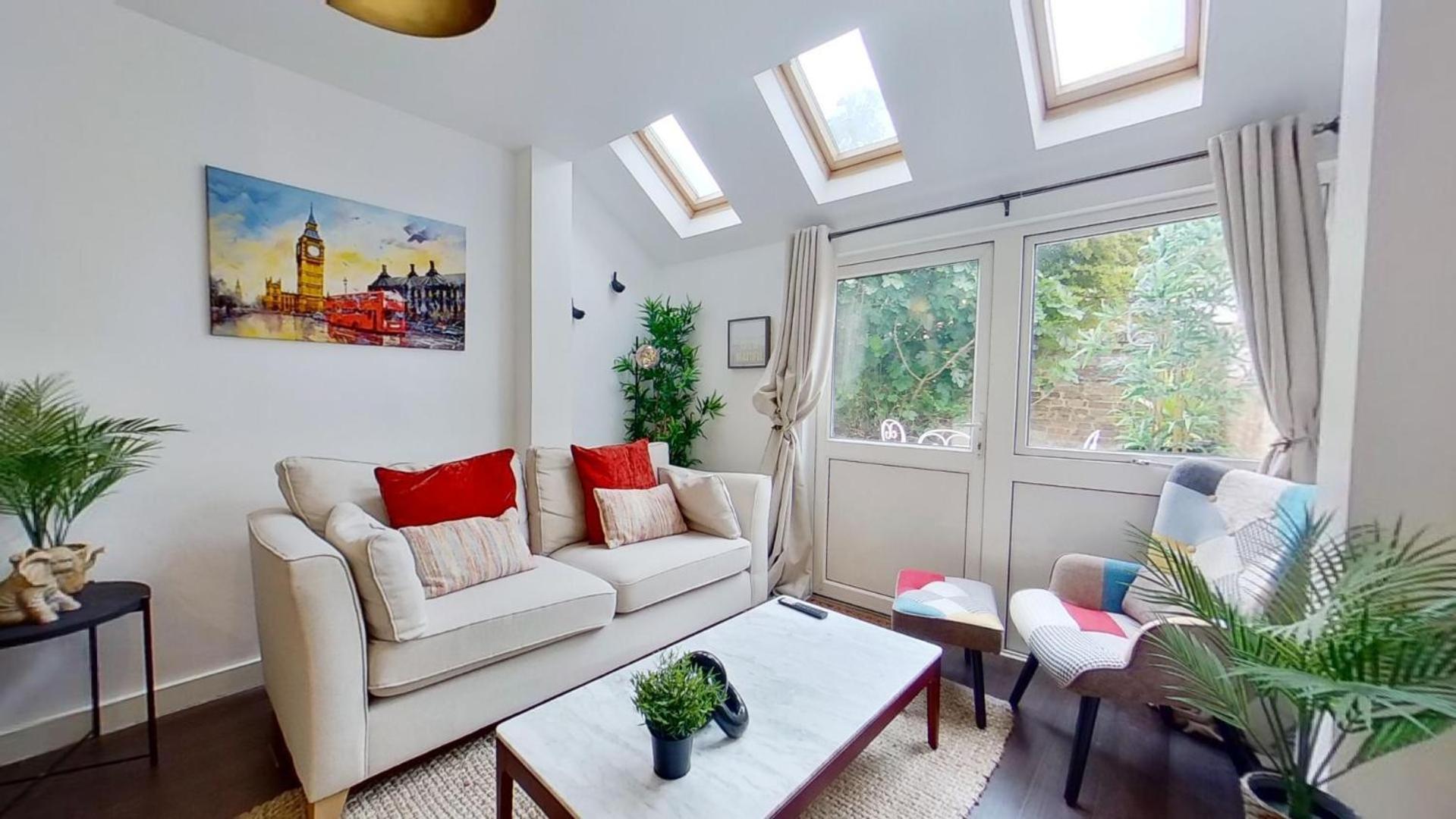 Cosy Sw12, Garden Flat Apartment *