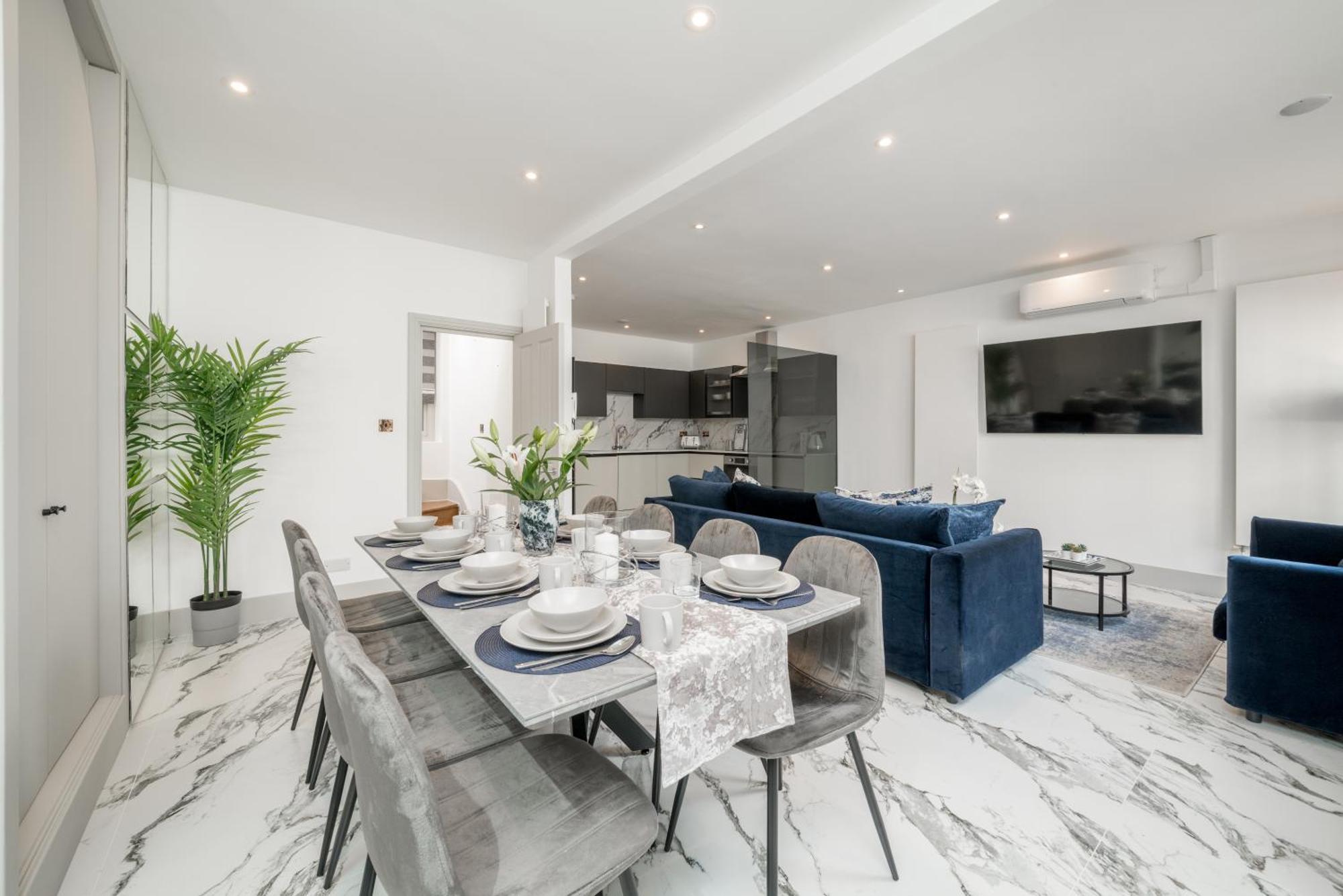 Luxury Eaton Mews House In * Londres