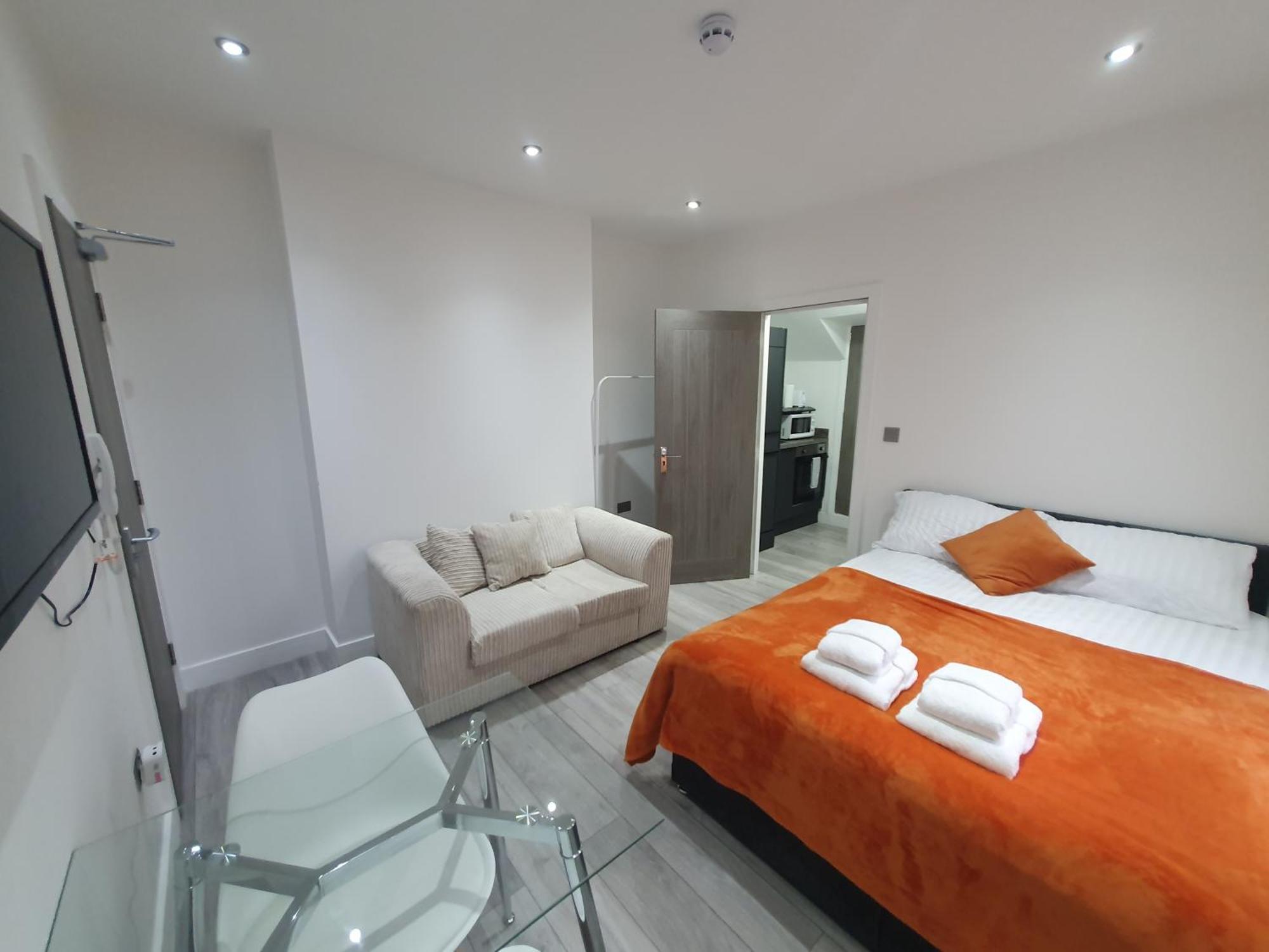 1 Apartment