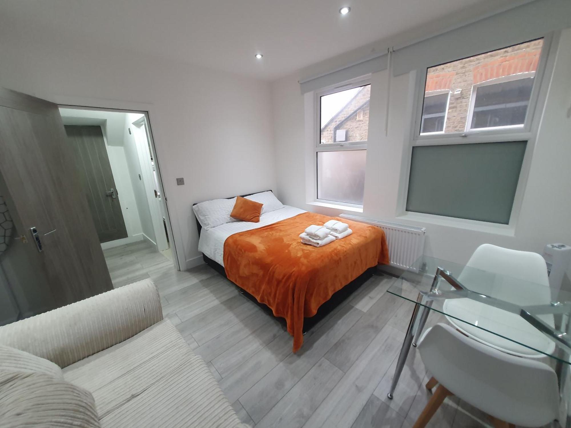 1 Apartment