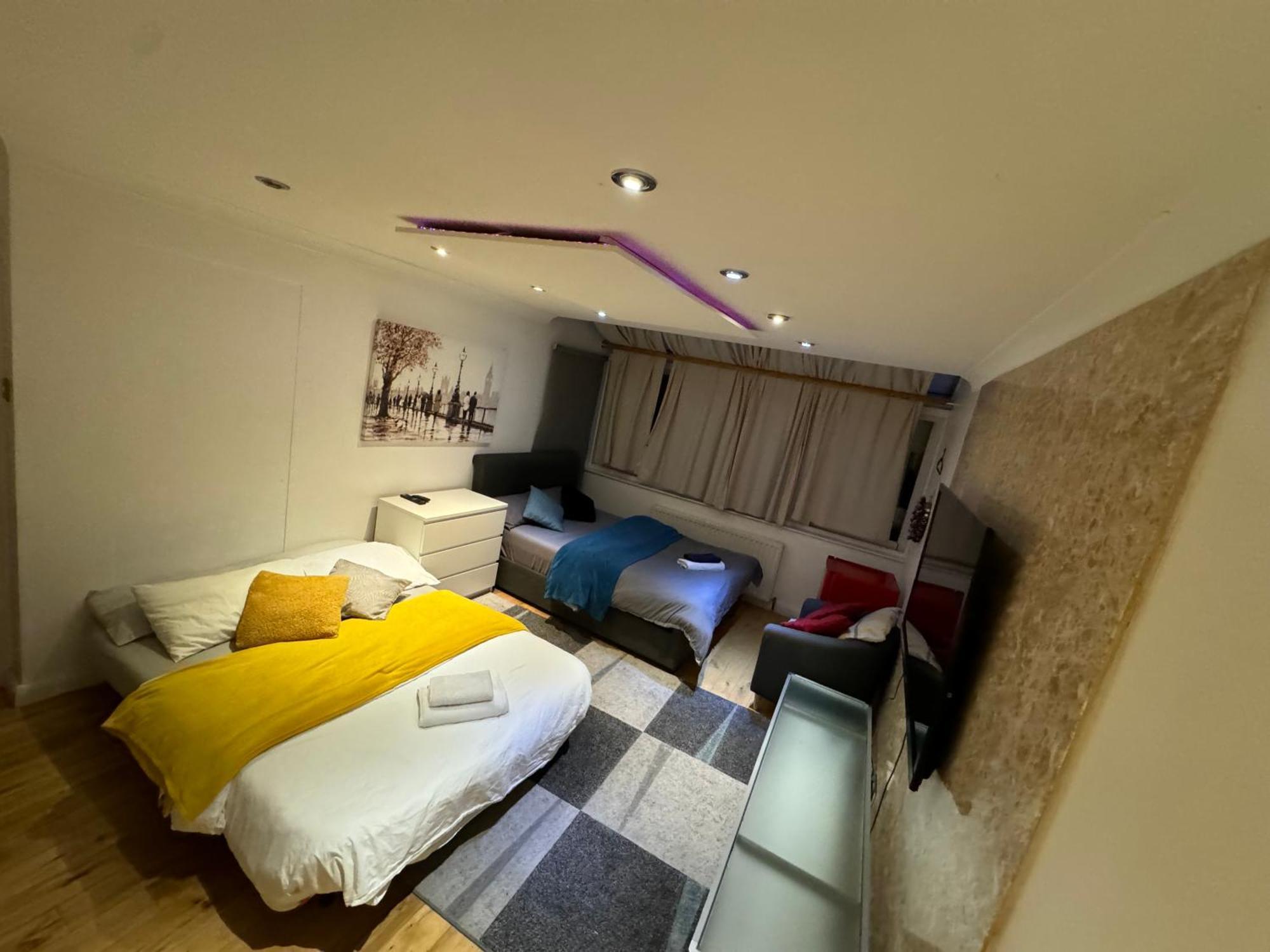 Gasthuis Cozy Rooms Near Central London
