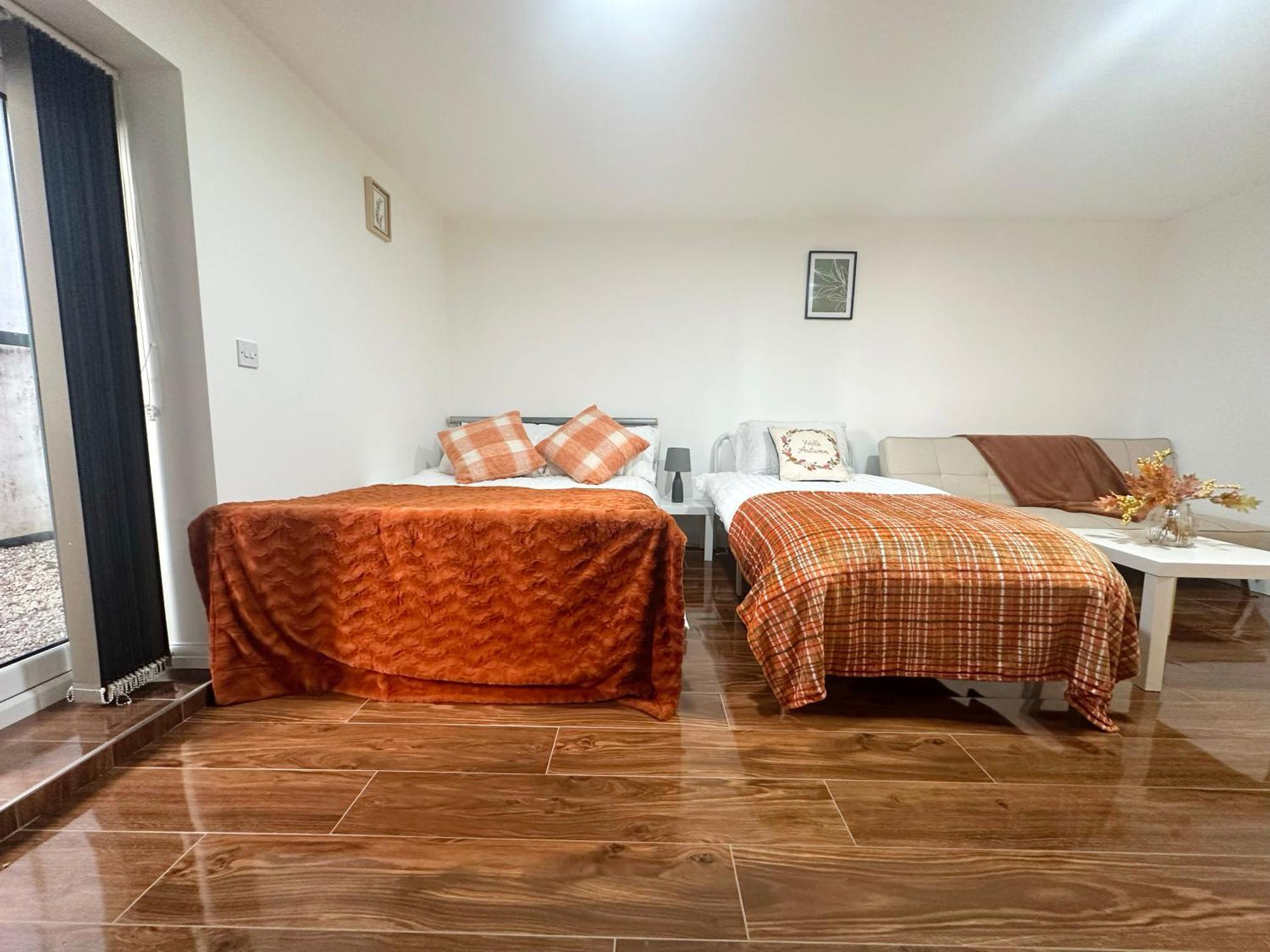 Juniper Alexandra Palace Serviced Apartments, By Edens Leilighet London