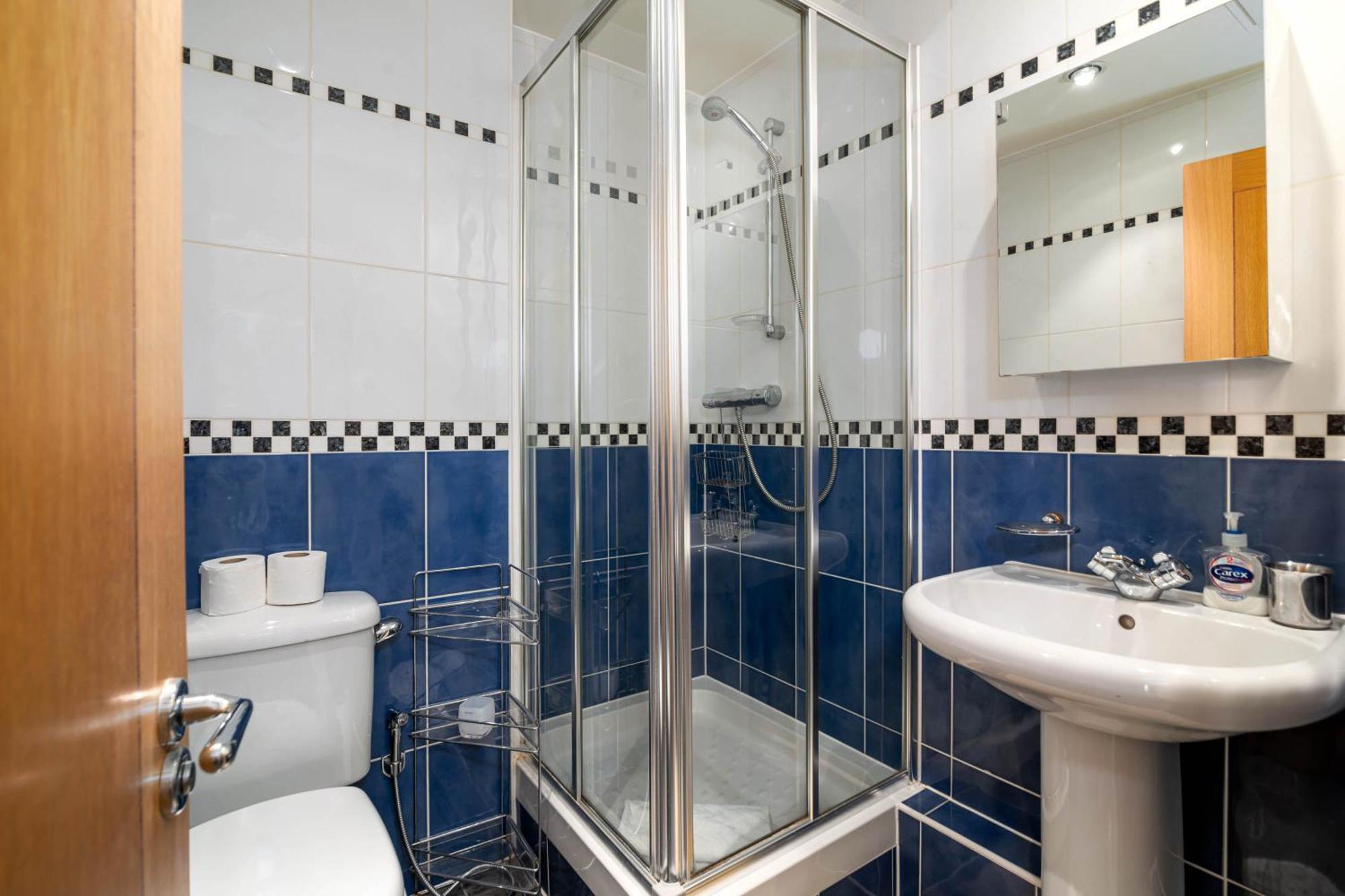 Fabulous 3 Bed In Vauxhall * London