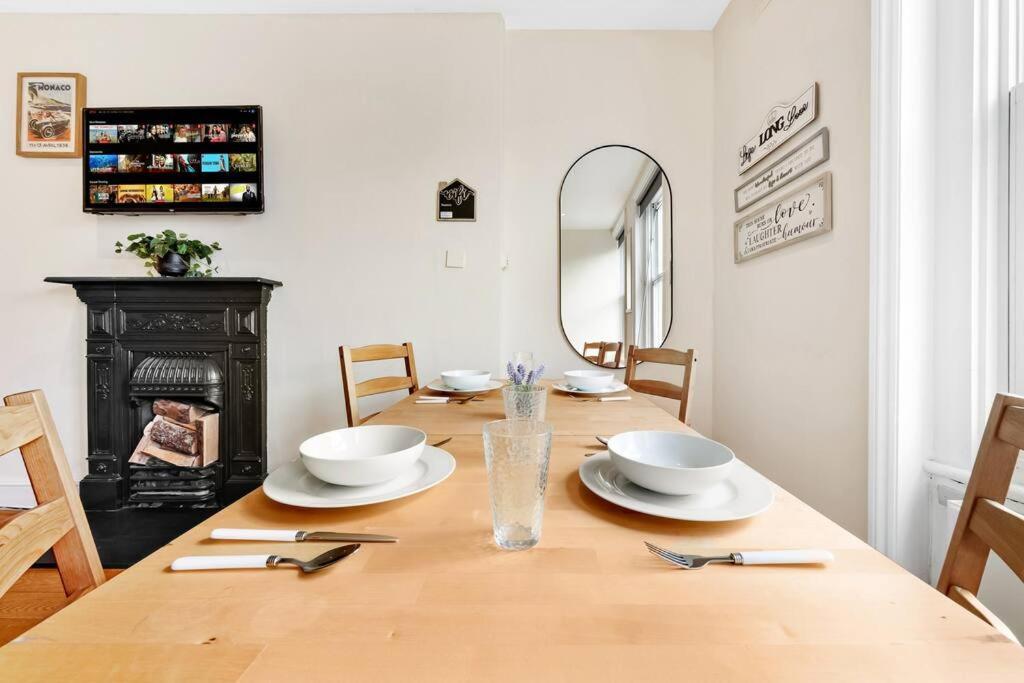 Spacious Sleep 11 With Terrace In Earls Court Ec99 Apartamento *