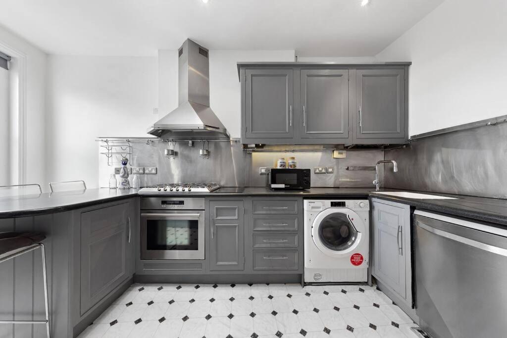 Apartamento Spacious Sleep 11 With Terrace In Earls Court Ec99 *