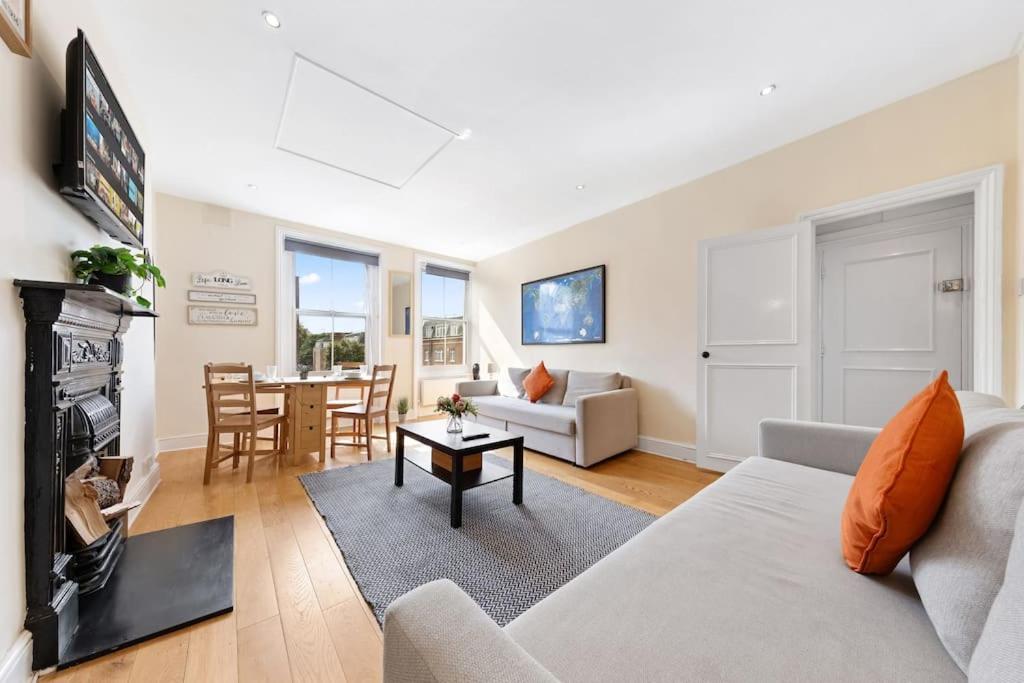 Spacious Sleep 11 With Terrace In Earls Court Ec99 Londres