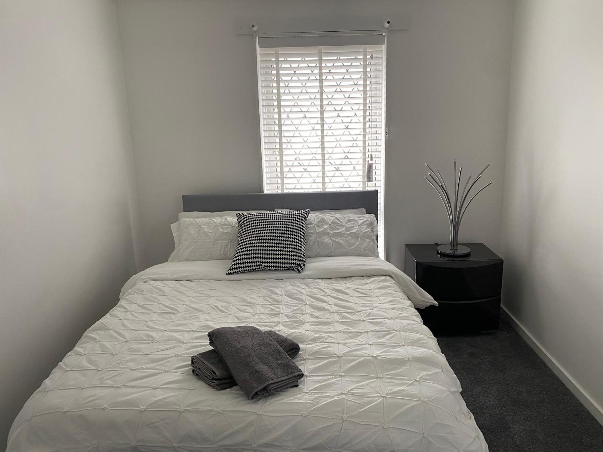Bliss Retreat - Superb 3-bed House Feriehus London