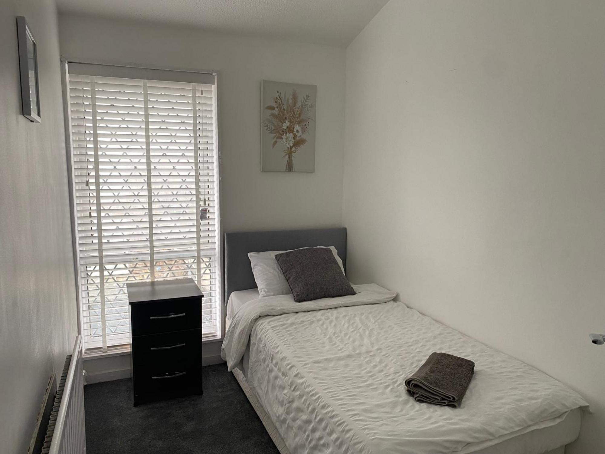 Bliss Retreat - Superb 3-bed House Feriehus London