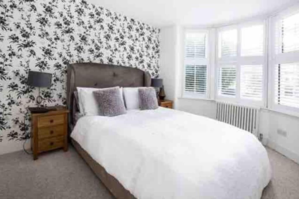 Long - Stylish And Cool Flat * London