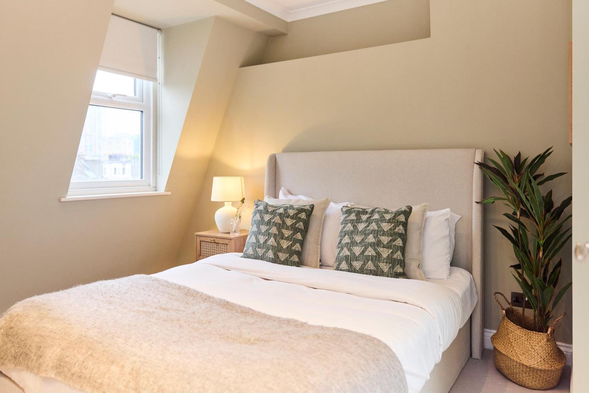 Apartment The Latimer Wonder - Stunning 5bdr House With Garden London