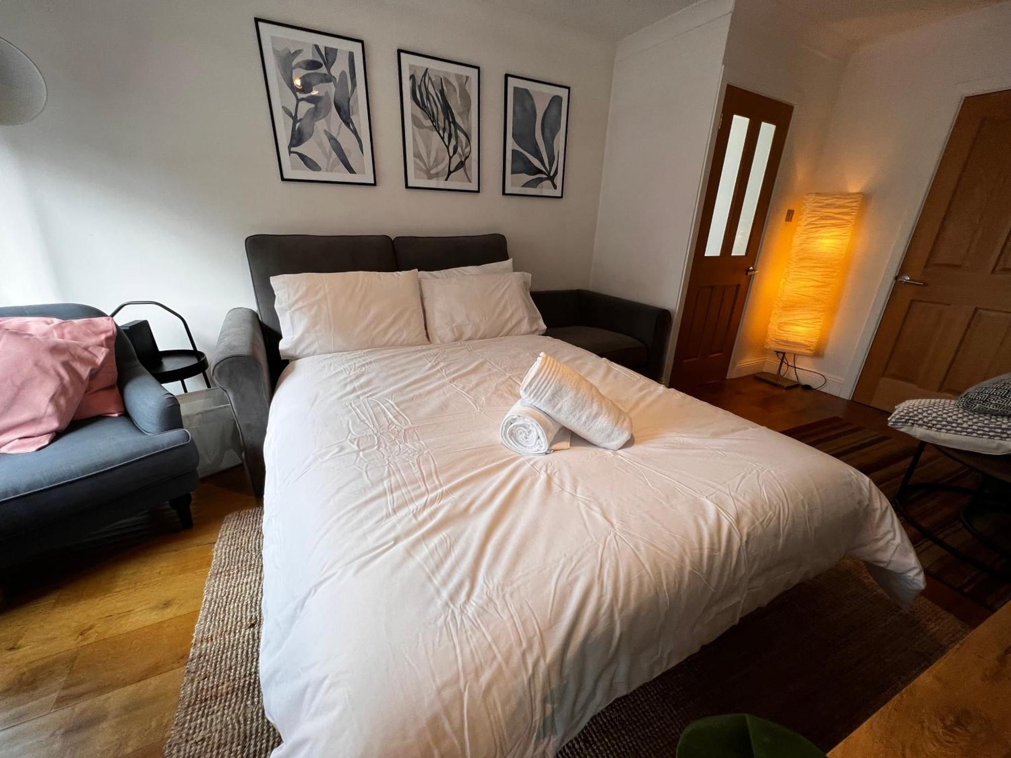 Cosy Kings Cross Apartment, London, Just 8 Mins Walk To Kings Cross St Pancras Station Leilighet *