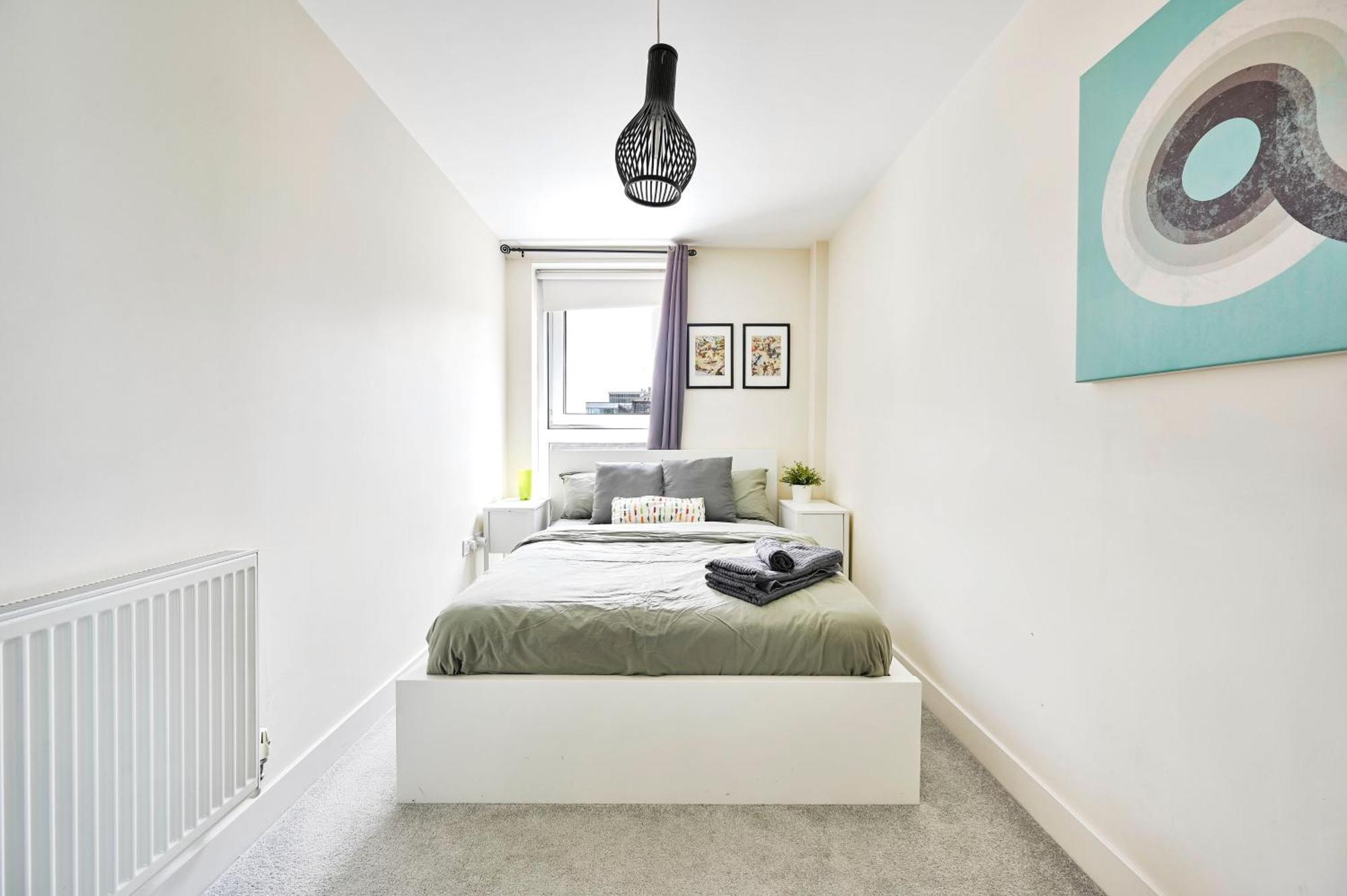 2 Bed Flat Next Old Street Tube Apartment *