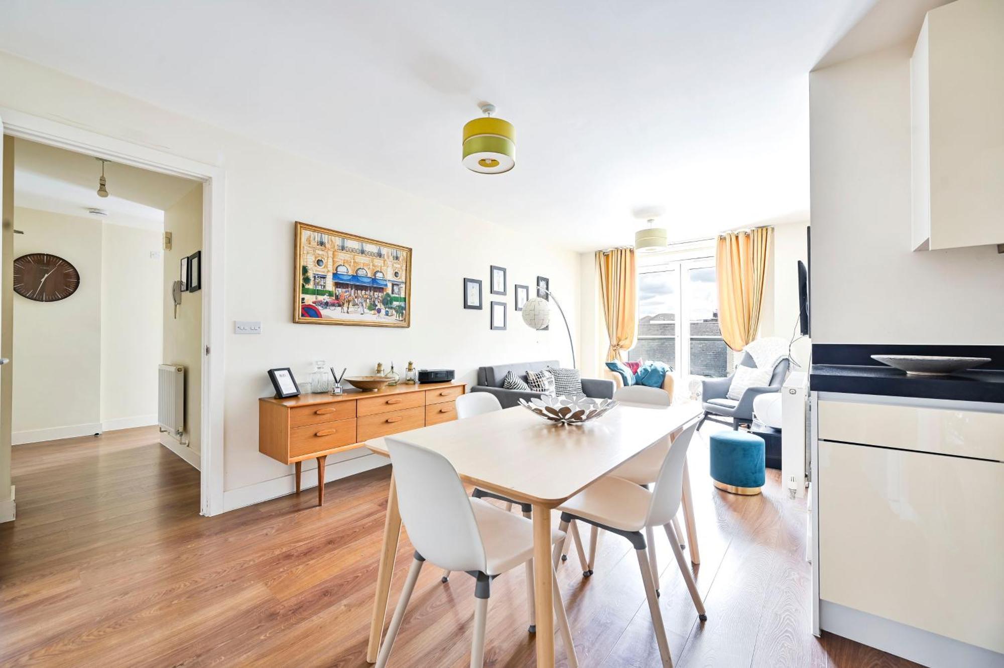 Apartment 2 Bed Flat Next Old Street Tube London