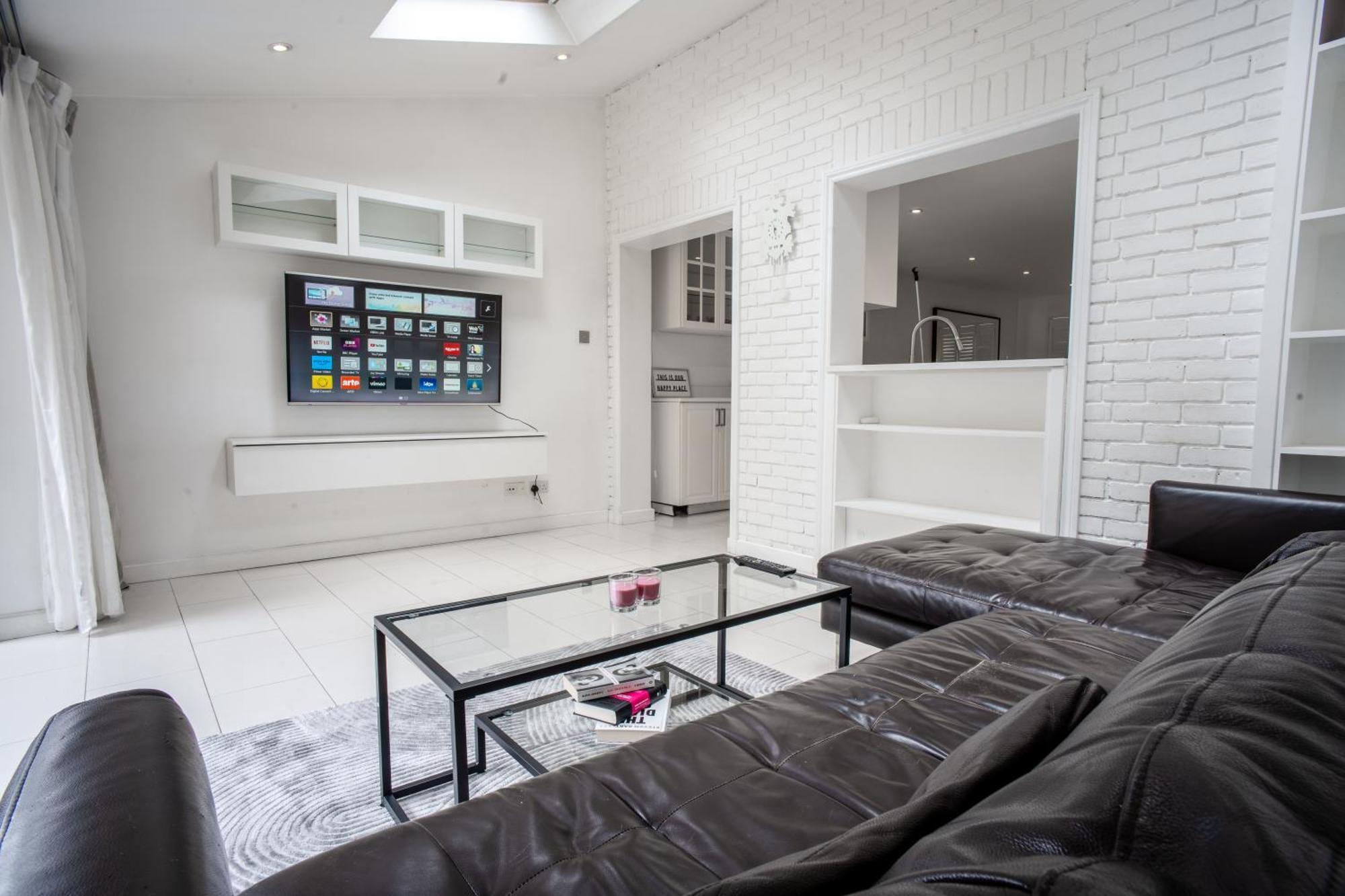 Shard View 3 Bed Entire Ferienhaus *