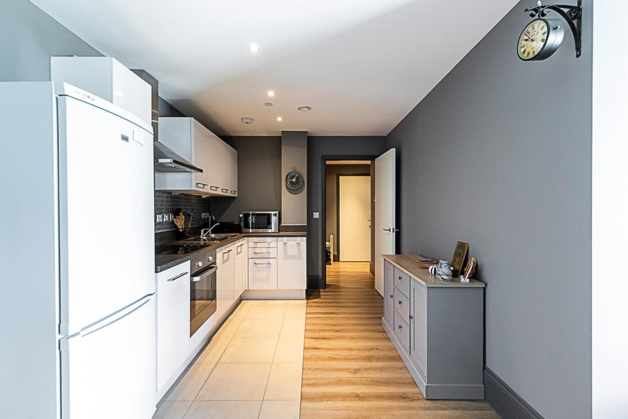 Apartment Riverside Escape With Breathtaking Thames Views *