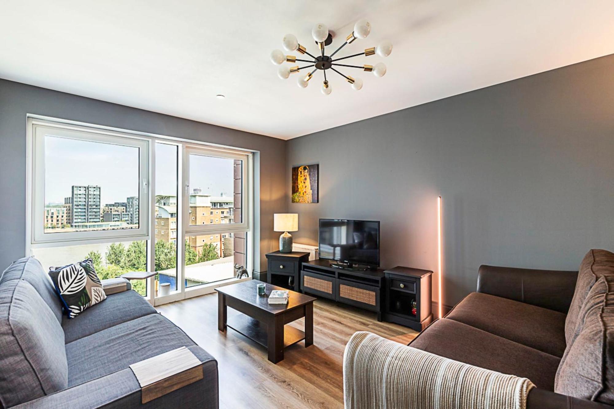 Riverside Escape With Breathtaking Thames Views Apartment *