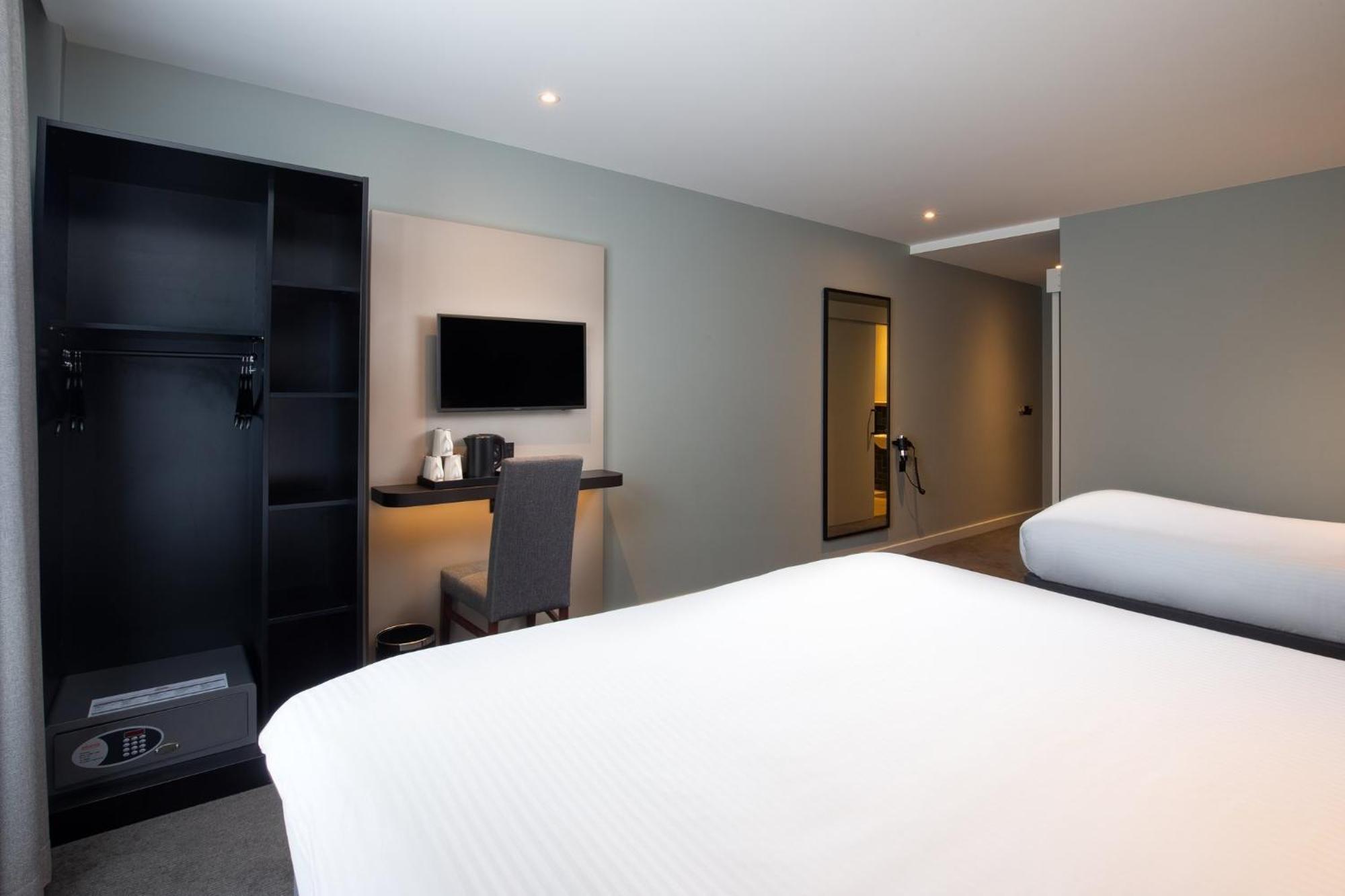 Royal National Hotel London