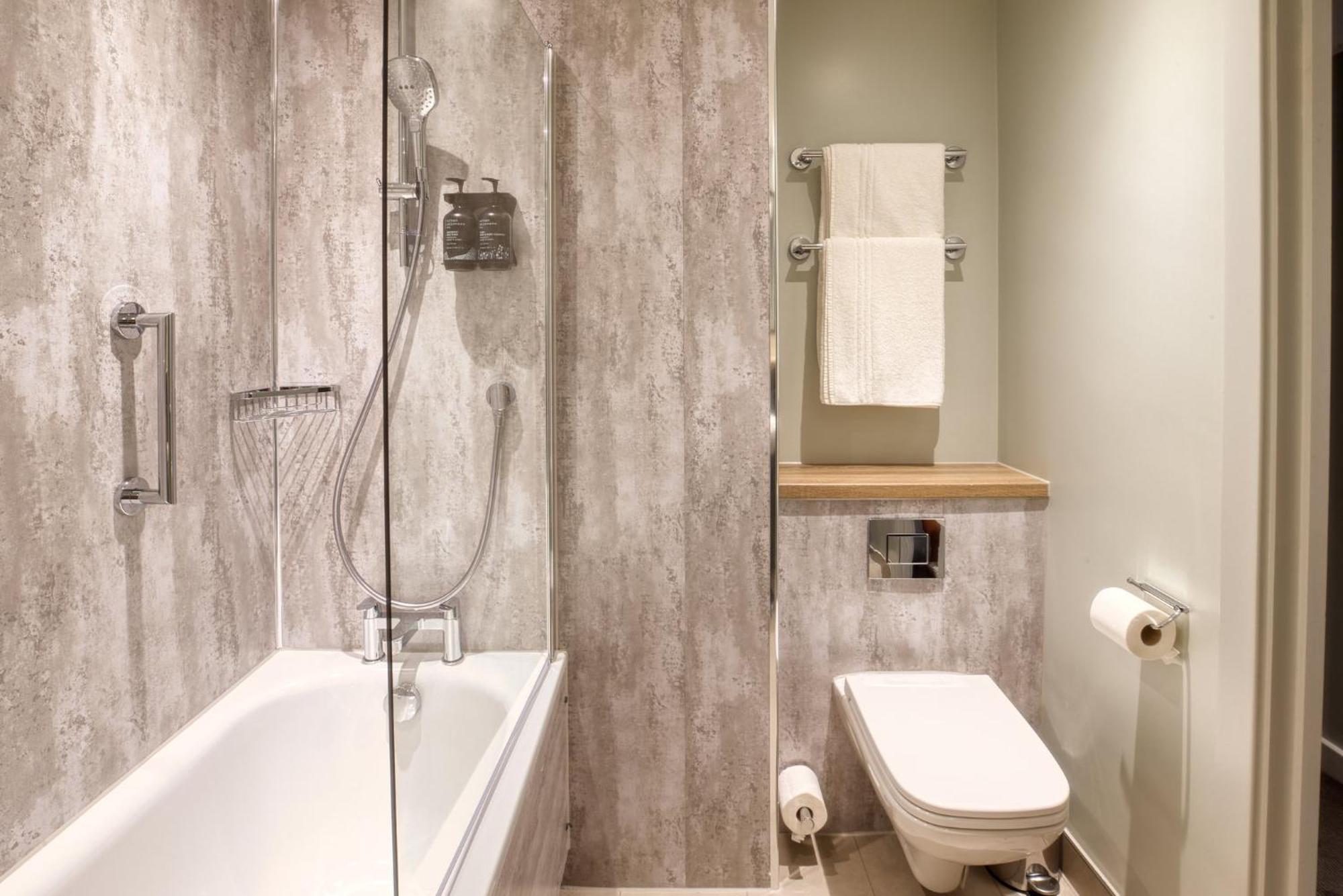 Hotel Royal National London