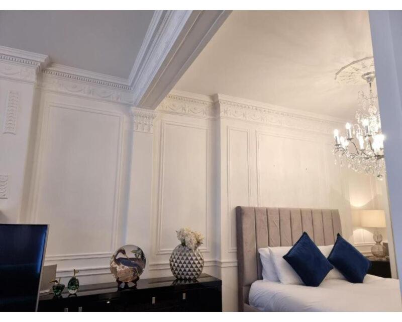 Victoria Square Holiday home