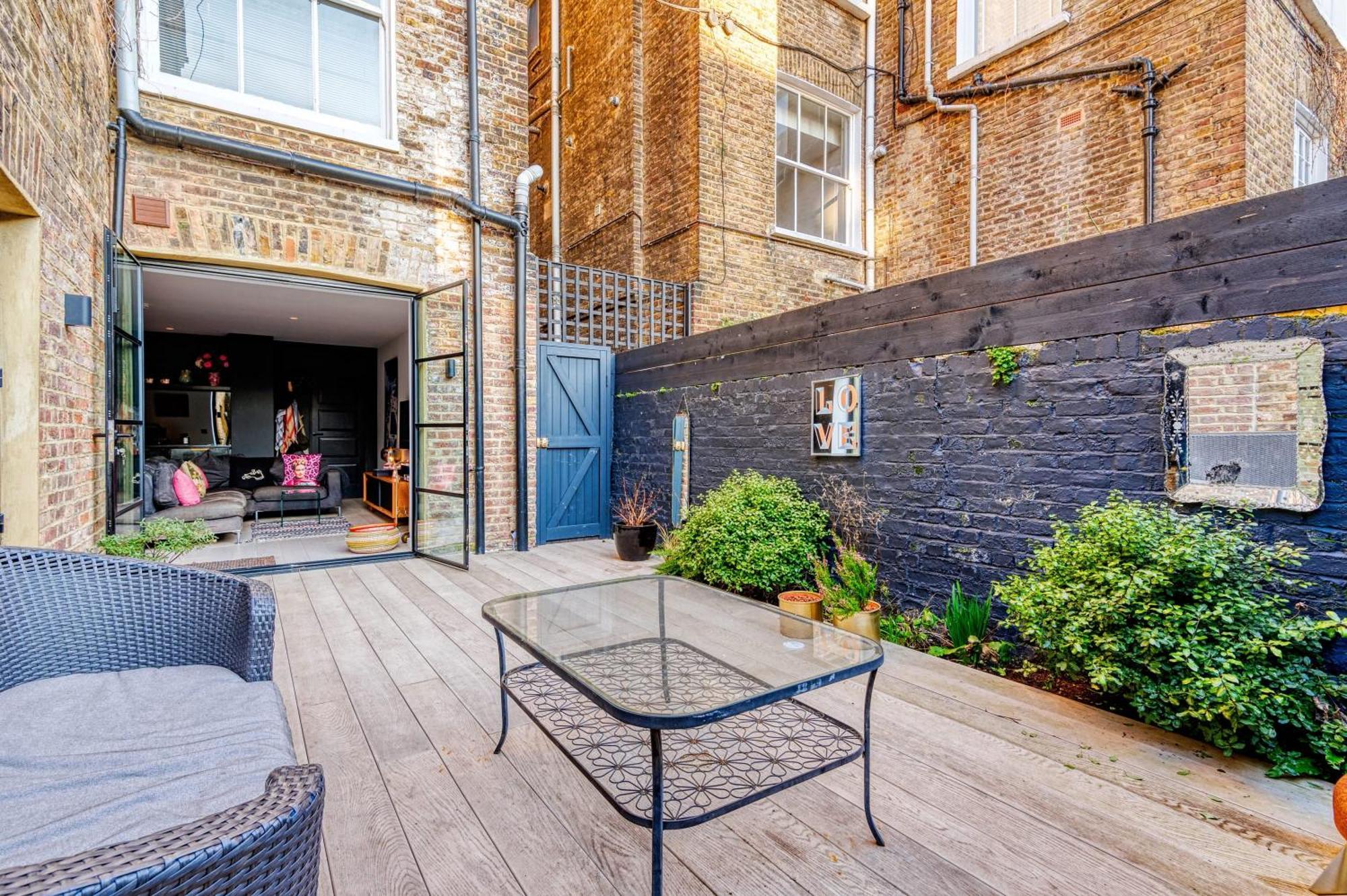 Notting Hill Playhouse Apartment *