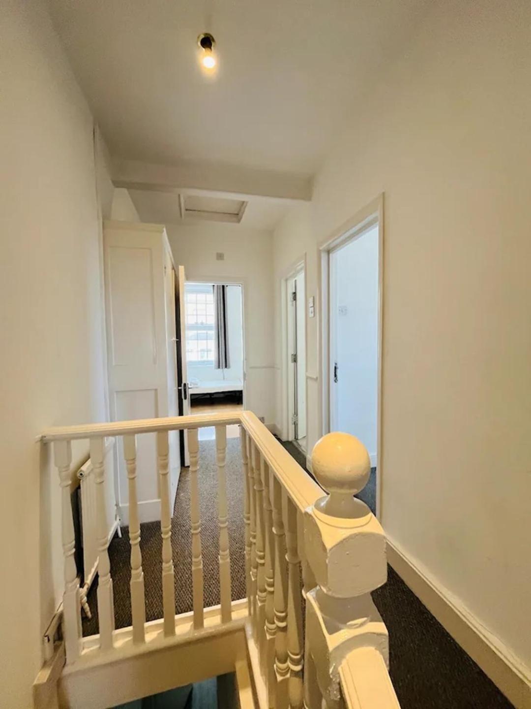 Apartment Spacious 3 Bed Flat In Greenwich *