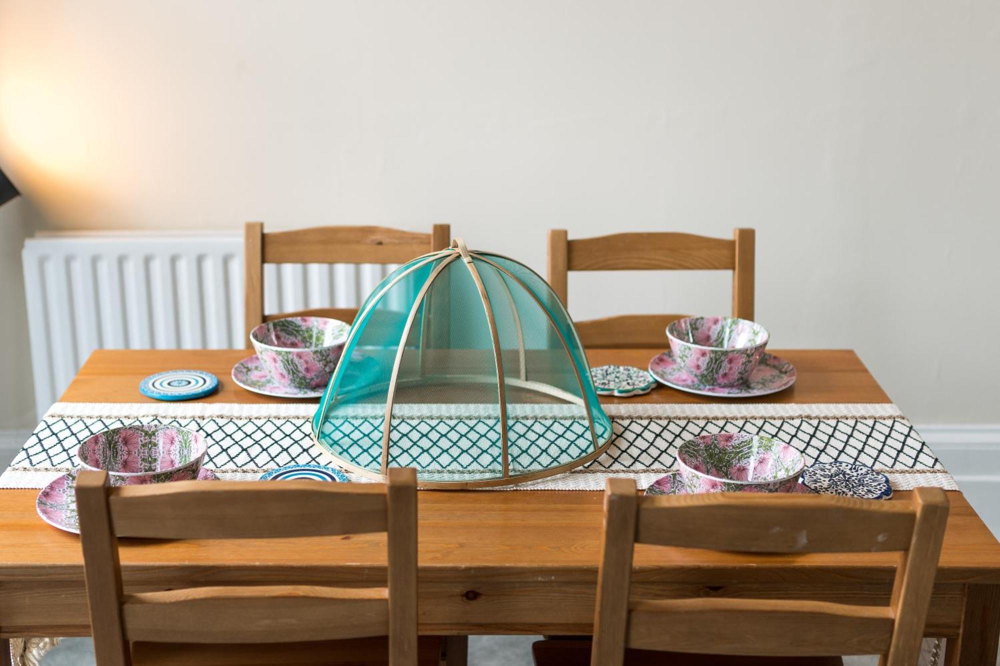 Apartment High-ceiling Gorgerous Victorian Flat With Private Garden - 3 Mins To Hyde Park, Kensington Palace, 8 Mins Nottinghill, High Street Kensington Station