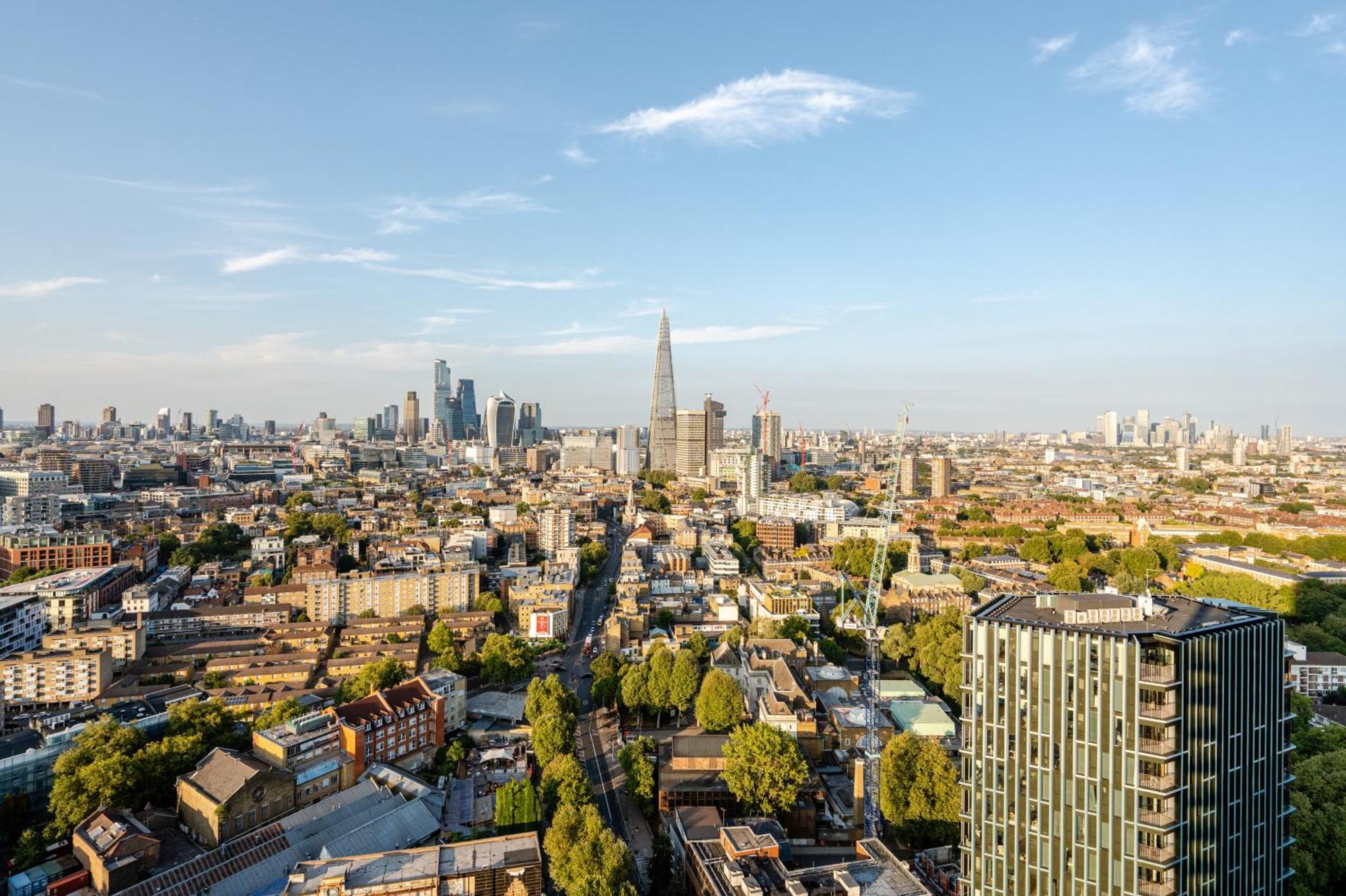 Stunning View Large 1 Bed Apartment *