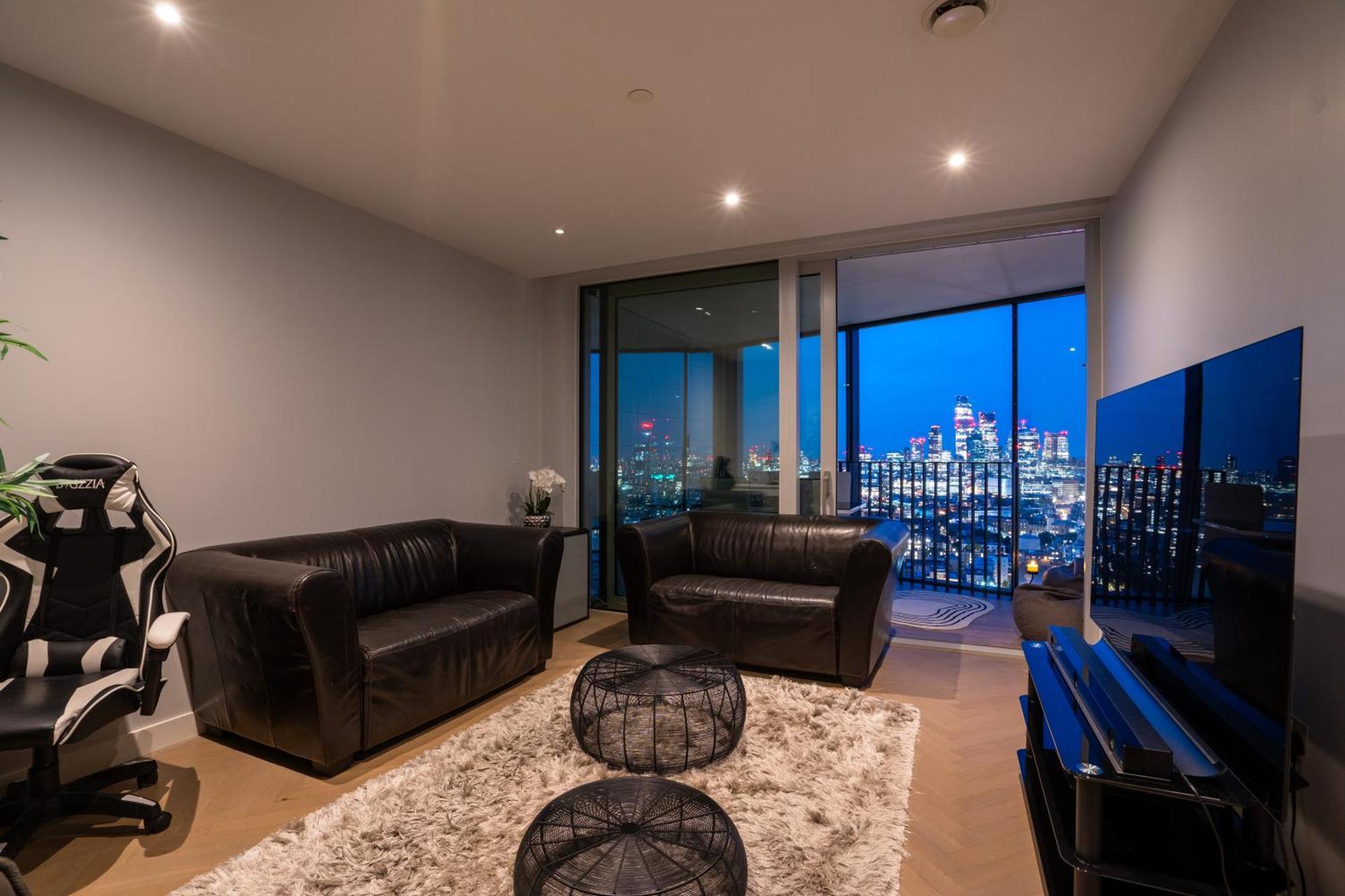 Stunning View Large 1 Bed London