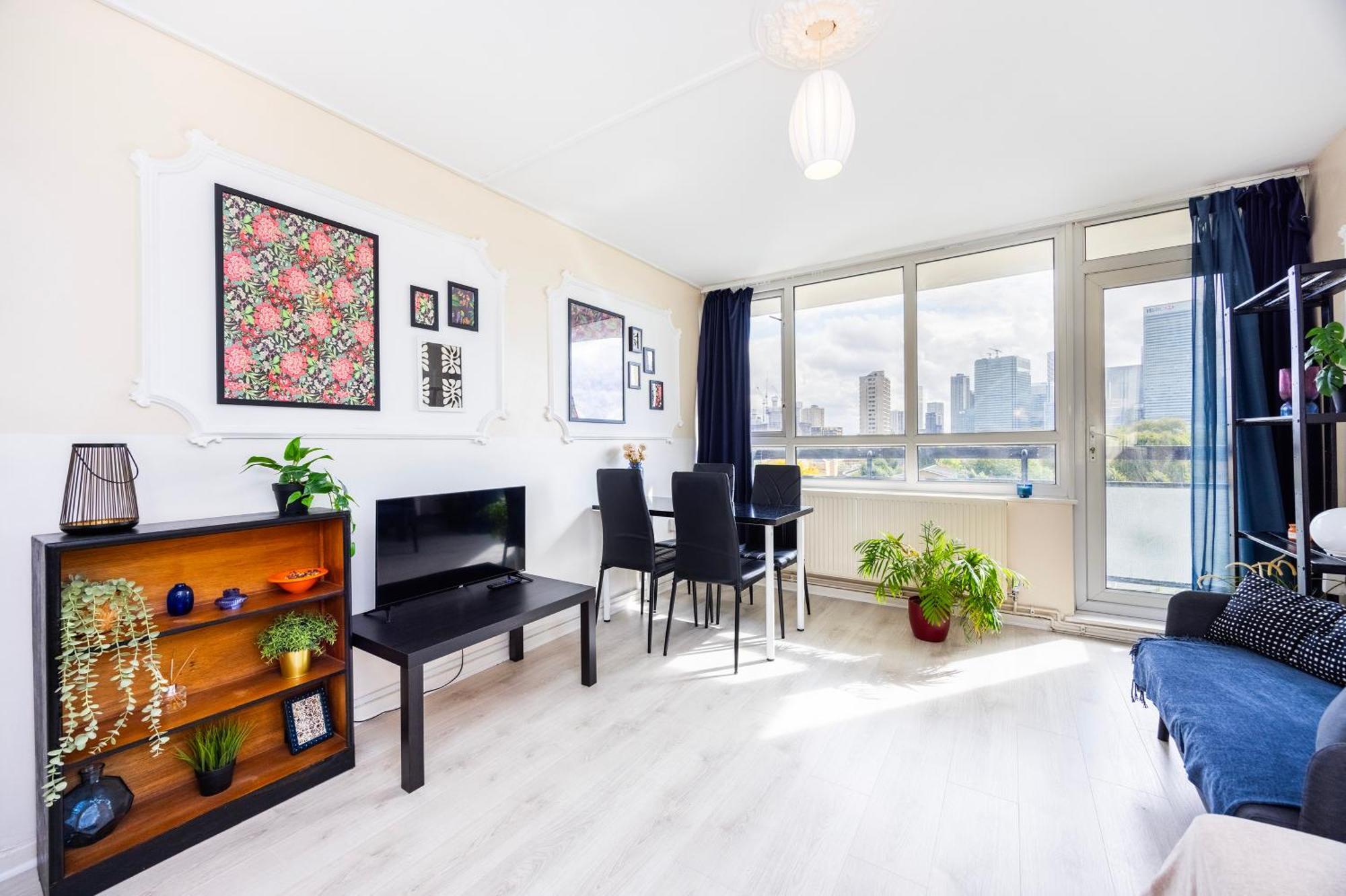 Poplar - Sleep 4-5 - Ideal For Business Travellers & Contractors - Near Canary Wharf And Dlr Station - Parking Tickets Available On Request * London
