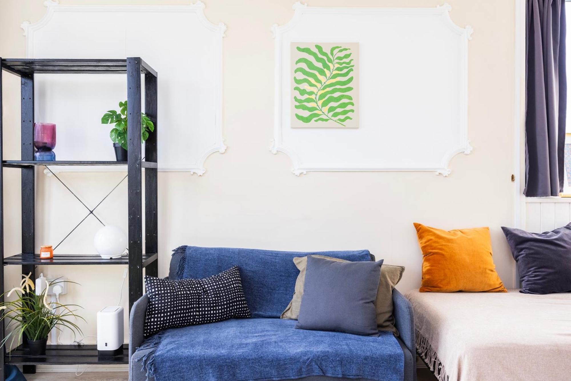 Apartment Poplar - Sleep 4-5 - Ideal For Business Travellers & Contractors - Near Canary Wharf And Dlr Station - Parking Tickets Available On Request *