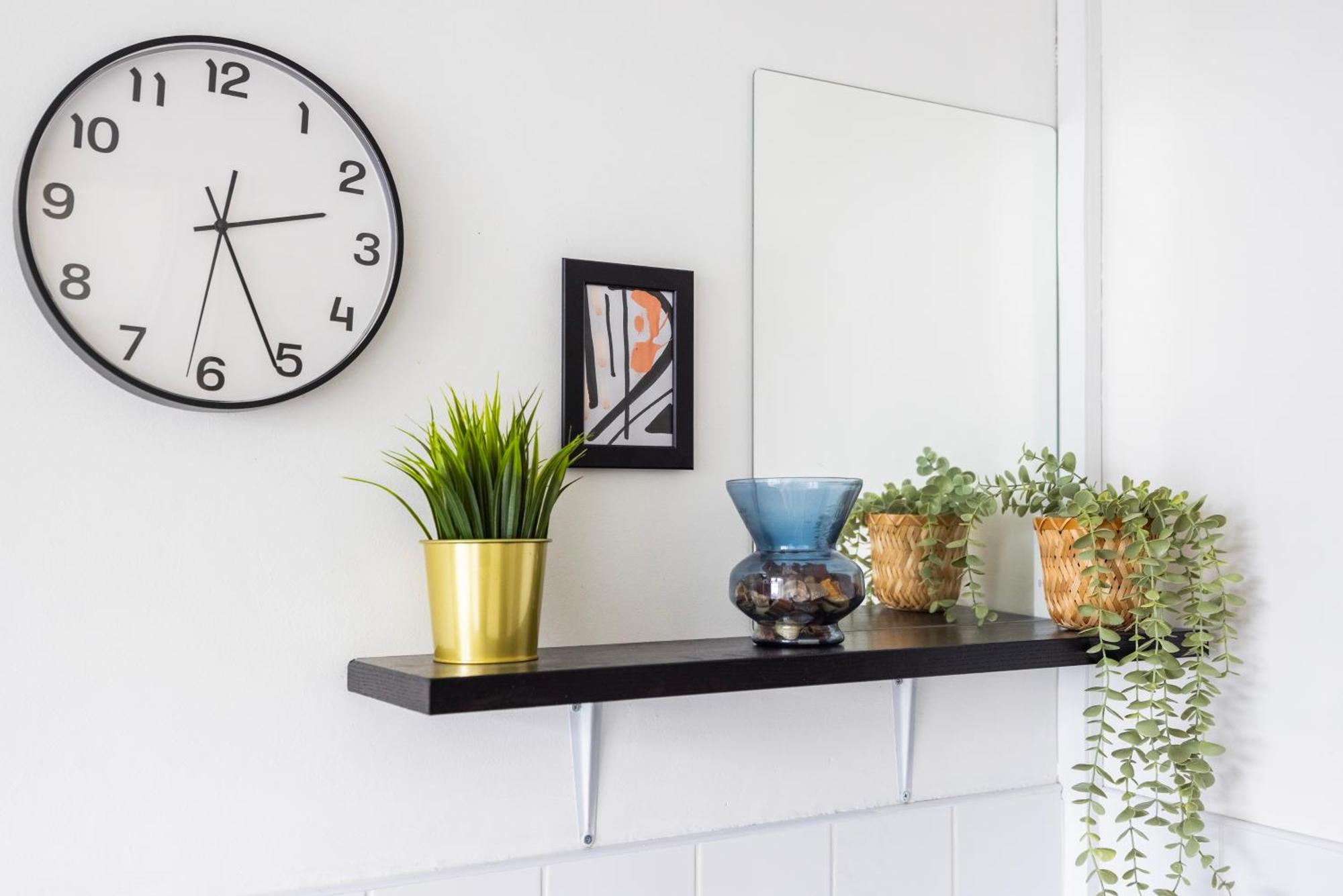 Poplar - Sleep 4-5 - Ideal For Business Travellers & Contractors - Near Canary Wharf And Dlr Station - Parking Tickets Available On Request Apartment London