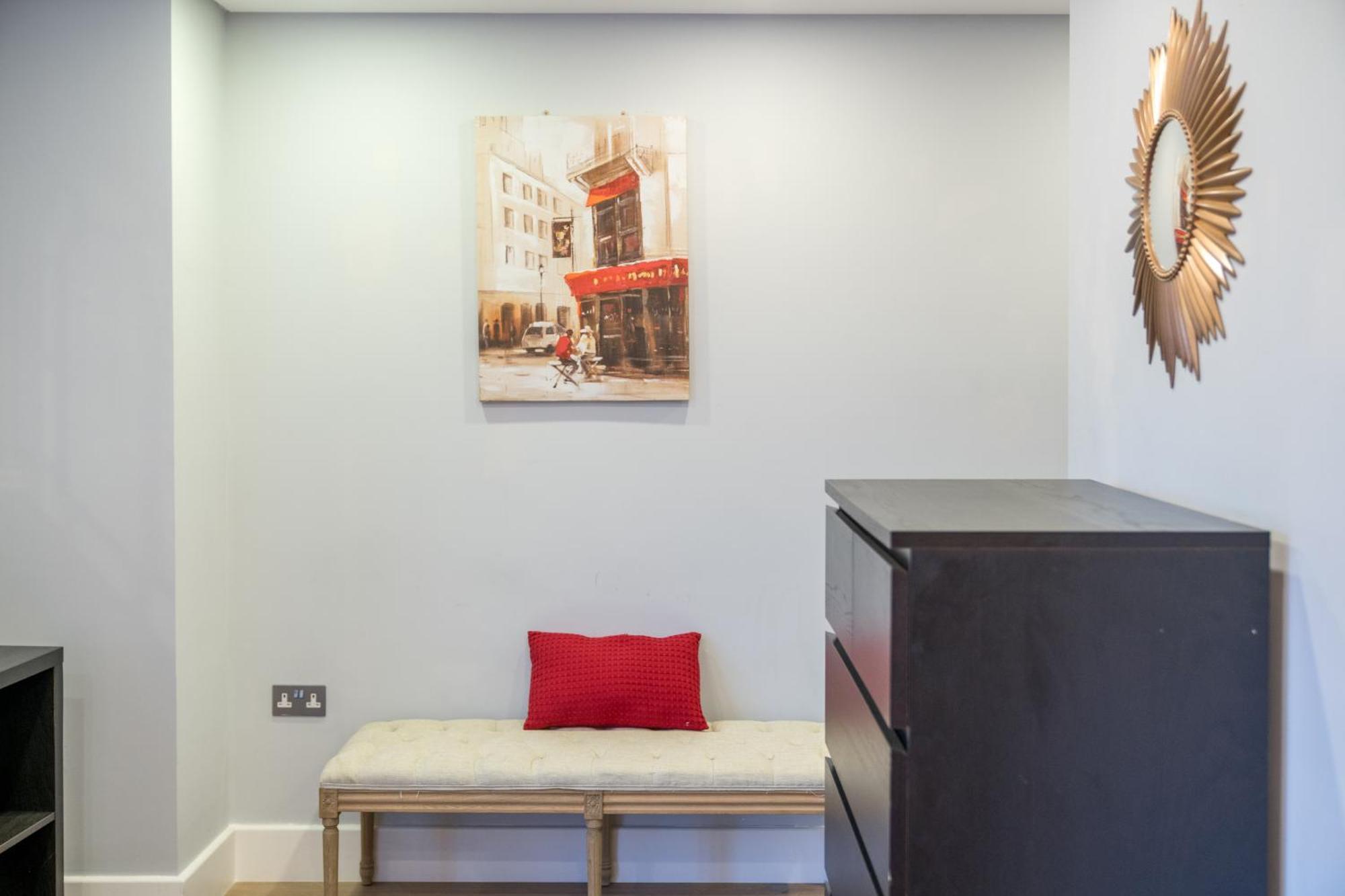 Nottinghill On River Luxe Flat With Balcony London