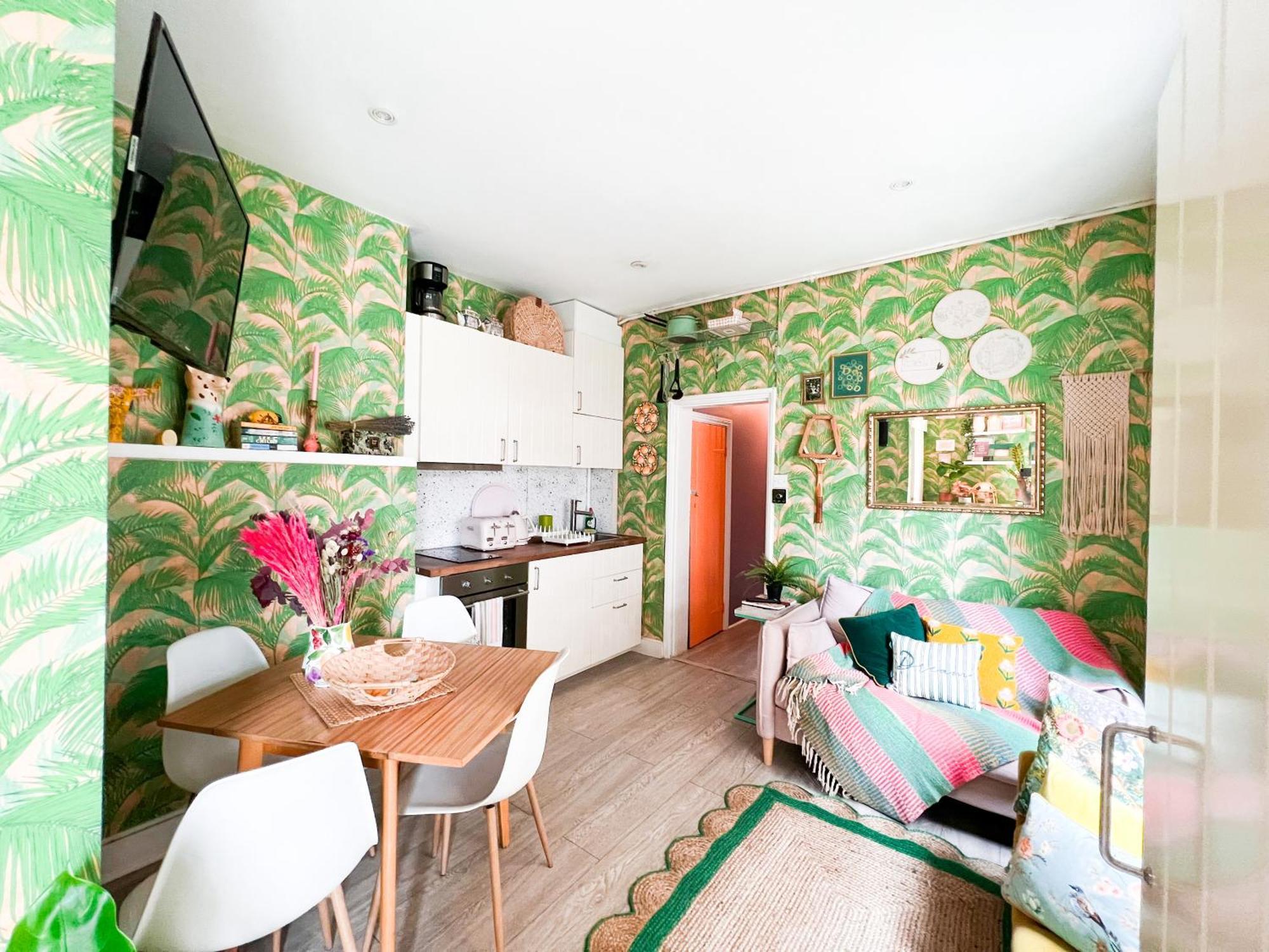 Claremont A - Apartment