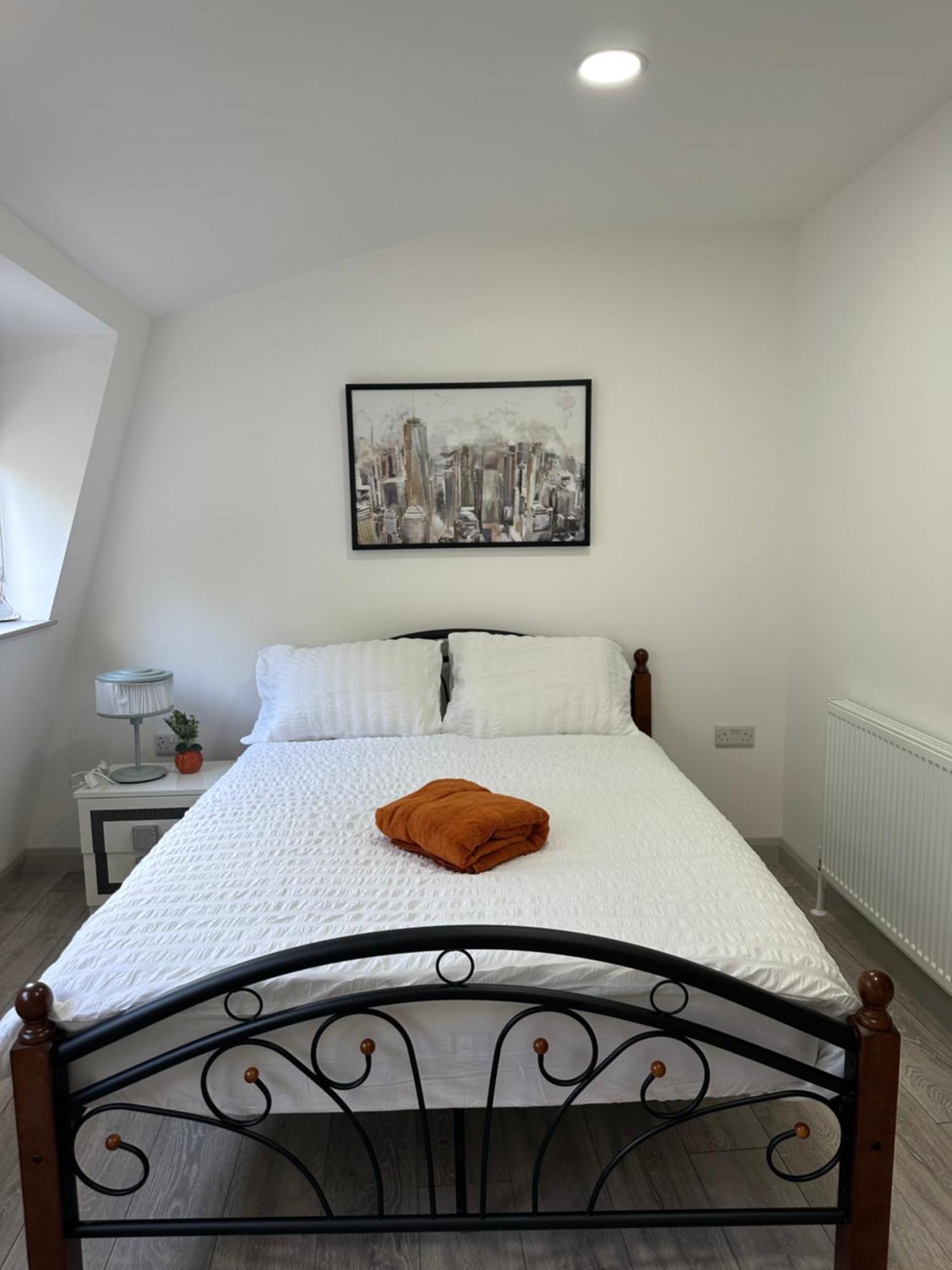 Modern 3 Bedroom With 2 Bathroom In * Londen