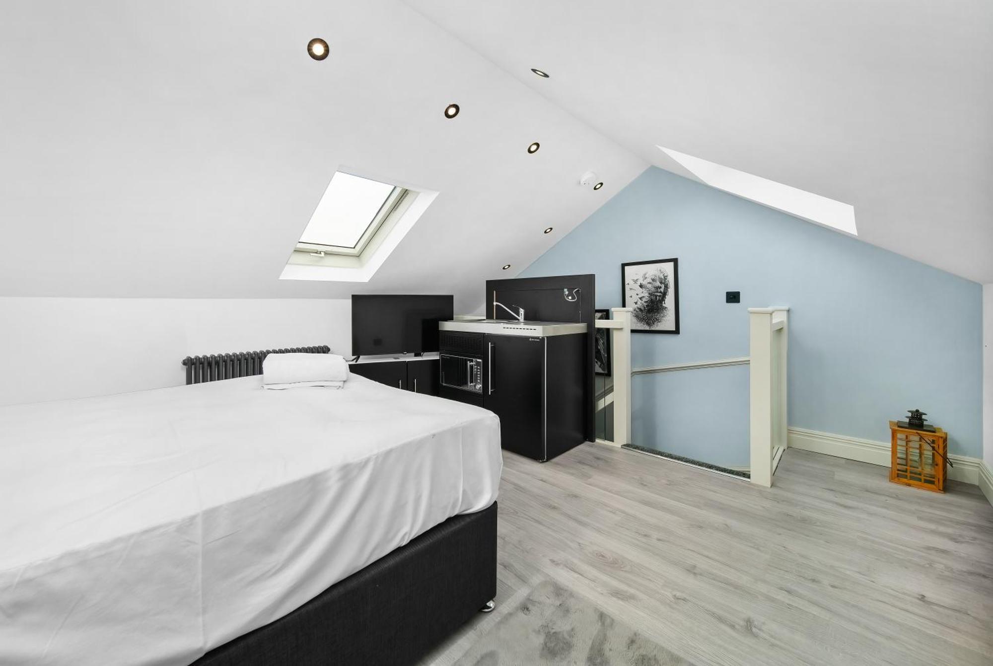 Nine Elms Modern * Londen