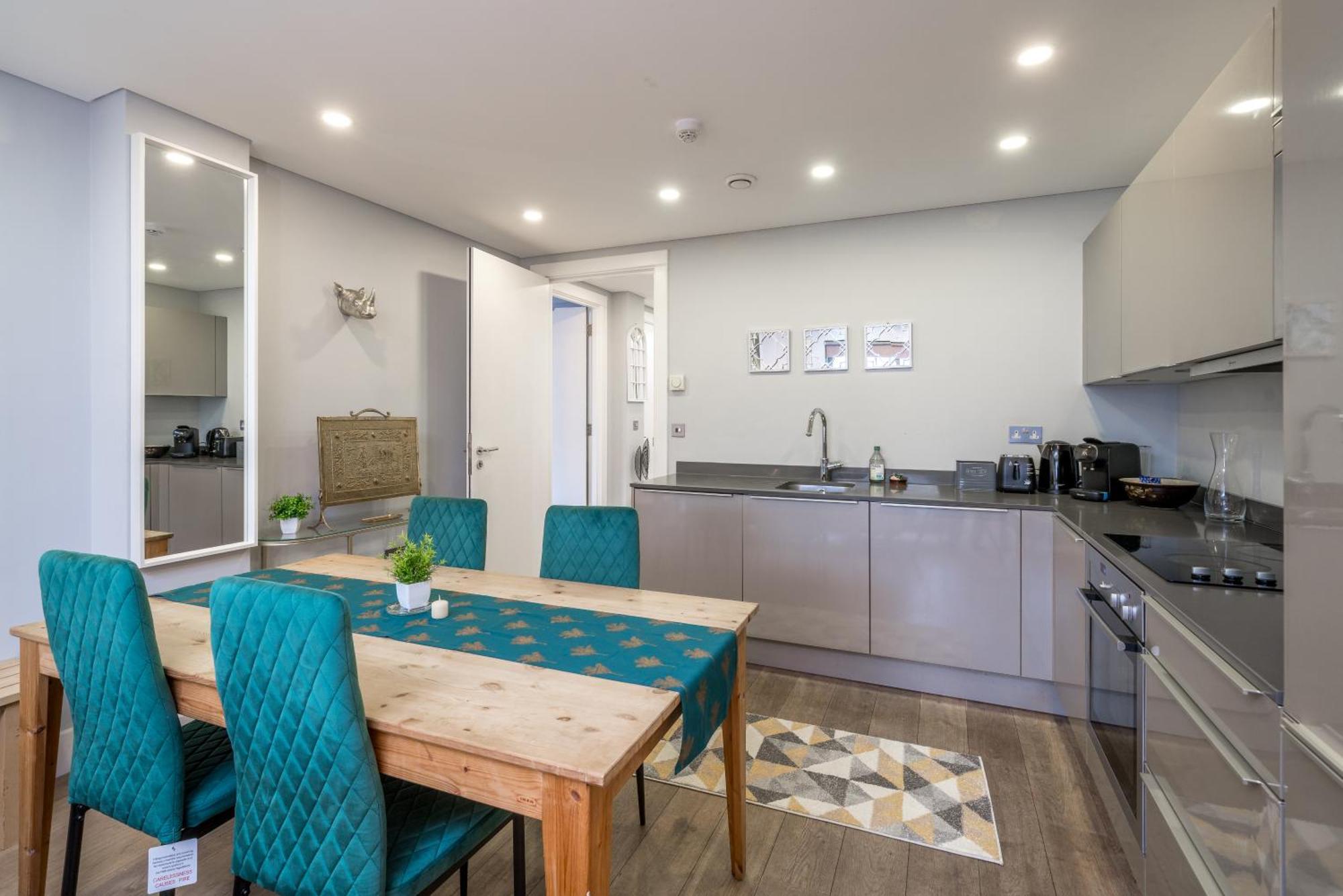 Nottinghill On River Luxe Flat With Balcony Apartment