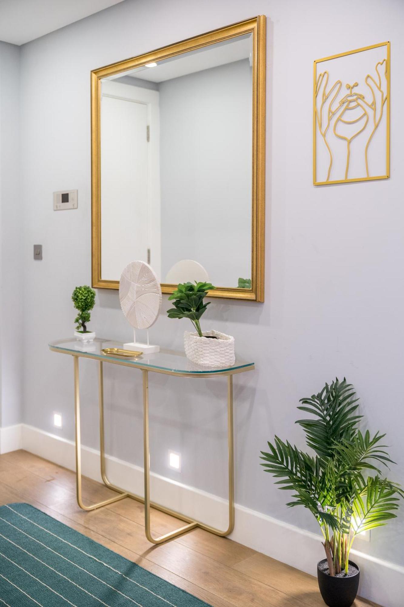 Nottinghill On River Luxe Flat With Balcony