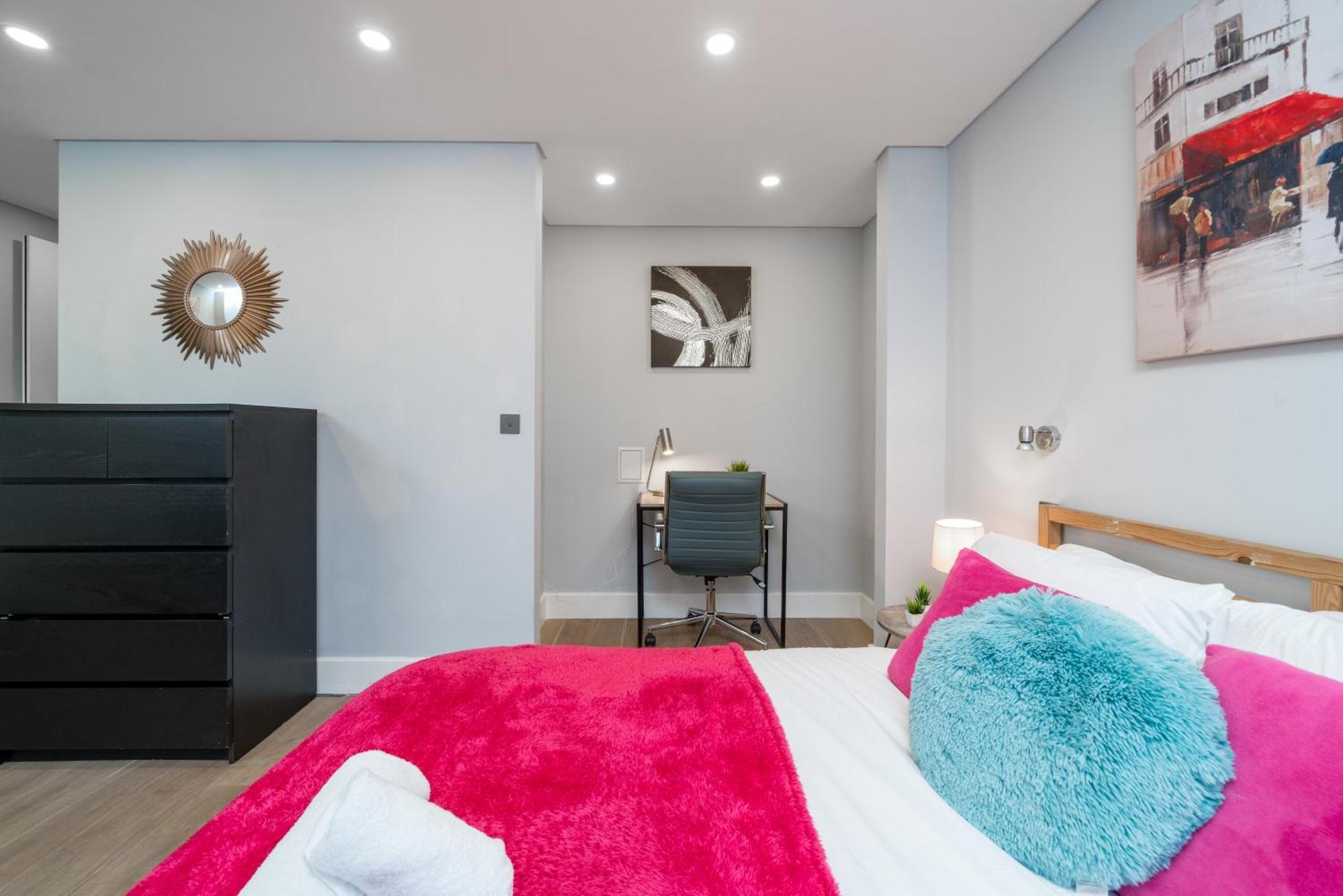 Nottinghill On River Luxe Flat With Balcony *