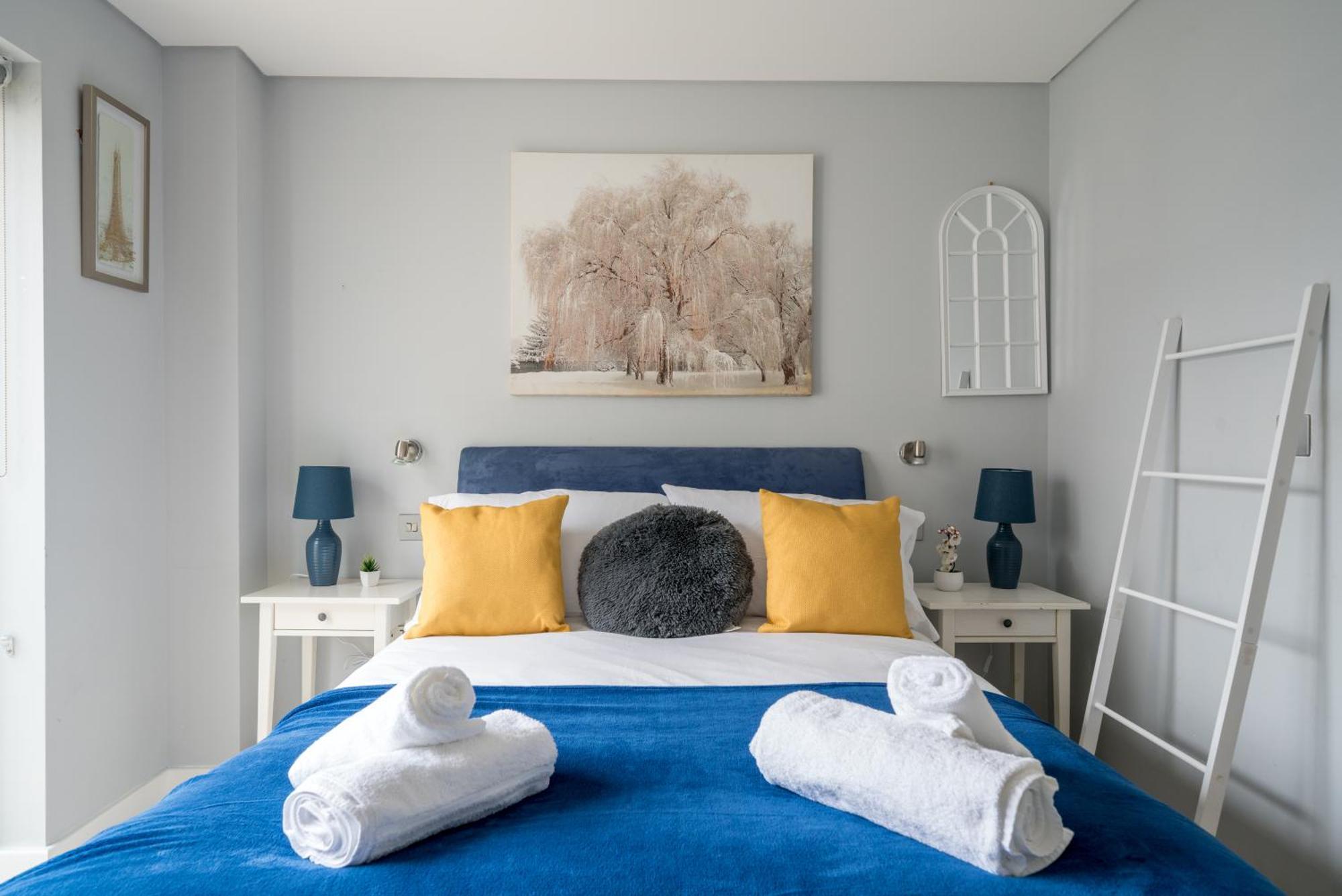 Nottinghill On River Luxe Flat With Balcony