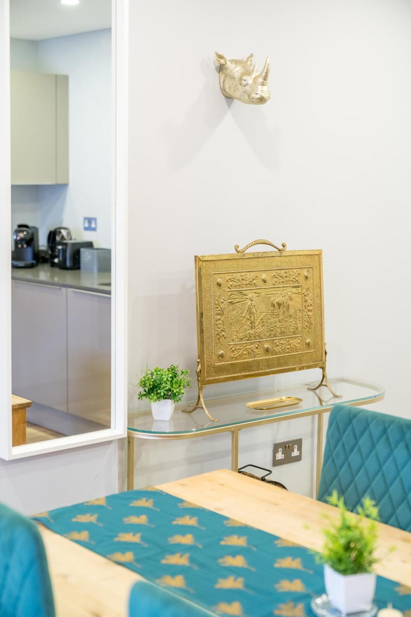 Apartment Nottinghill On River Luxe Flat With Balcony London