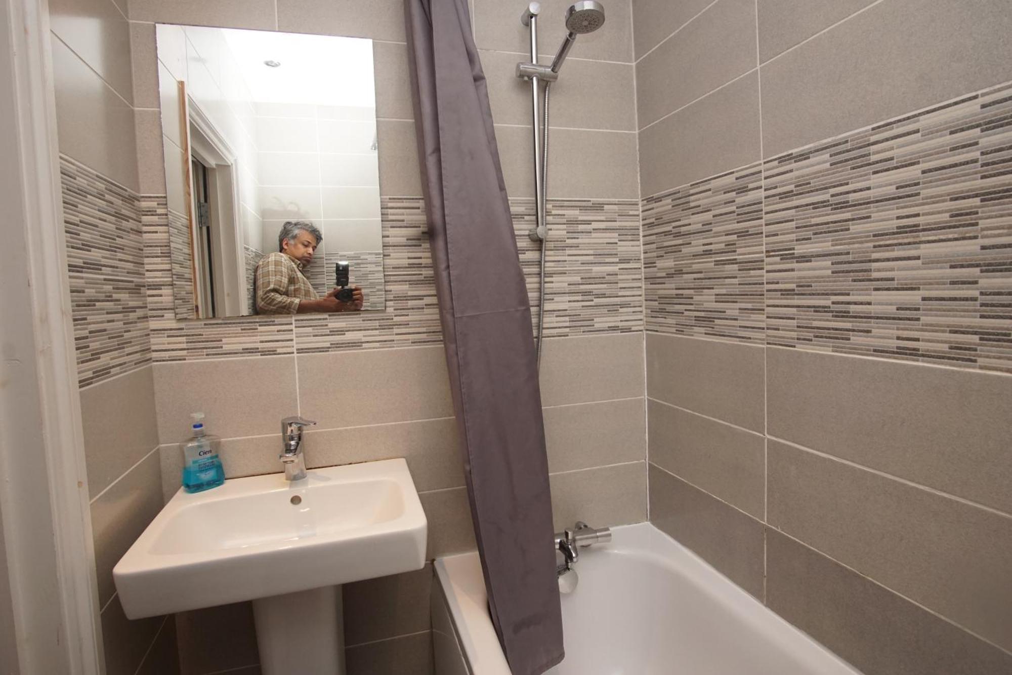 Leilighet Evergreen Apartments- Flat 2 London