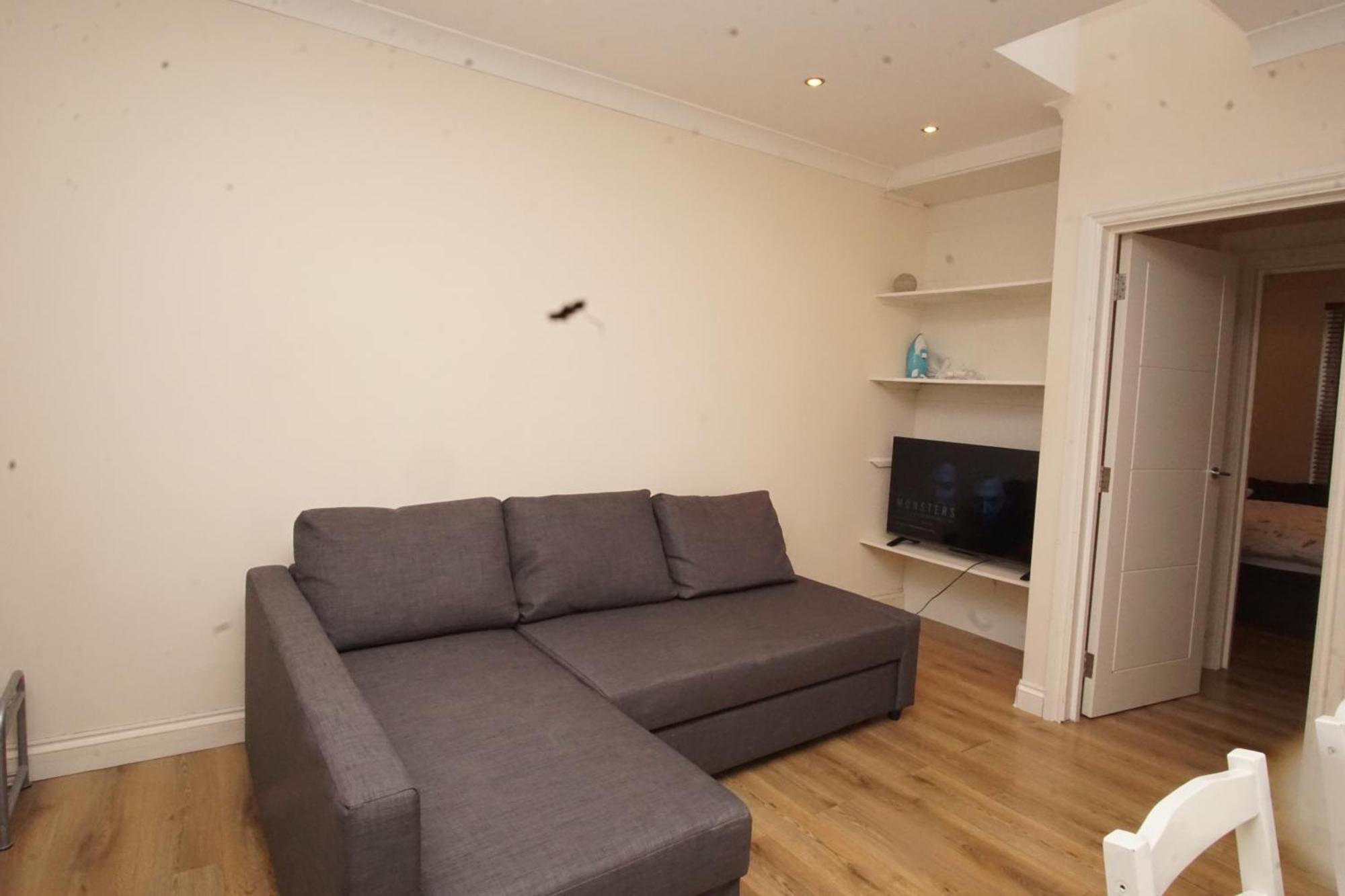 Apartamento Evergreen Apartments- Flat 2 *