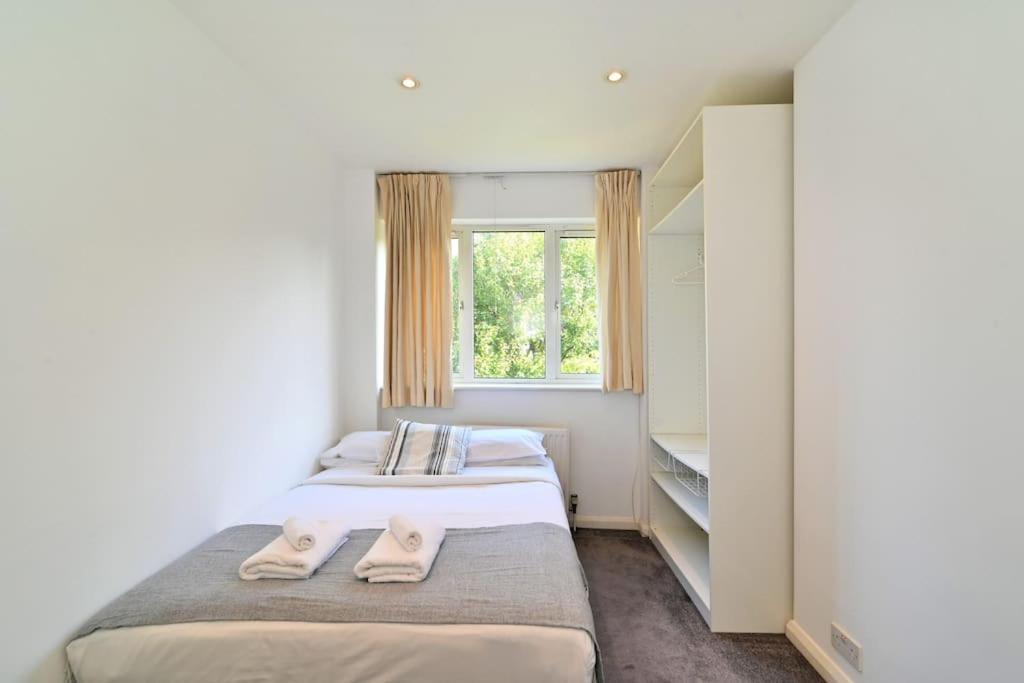 Leilighet 3-bedroom With Parking In Maida Vale London