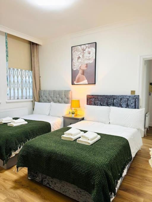 Apartment 64 Queen's Grove Nw8 6er A-full Address London