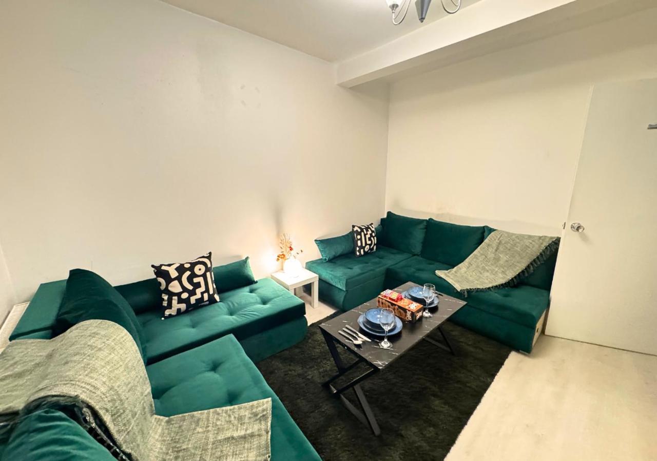 Apartment Luxe Sleeps 14 - Wandsworth & Putney Bridge - 4 Bedrooms *
