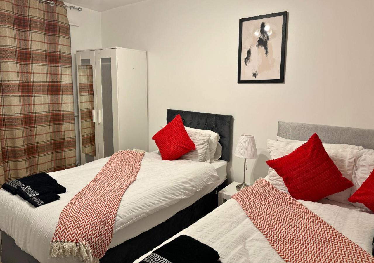 Luxe Sleeps 14 - Wandsworth & Putney Bridge - 4 Bedrooms Leilighet *